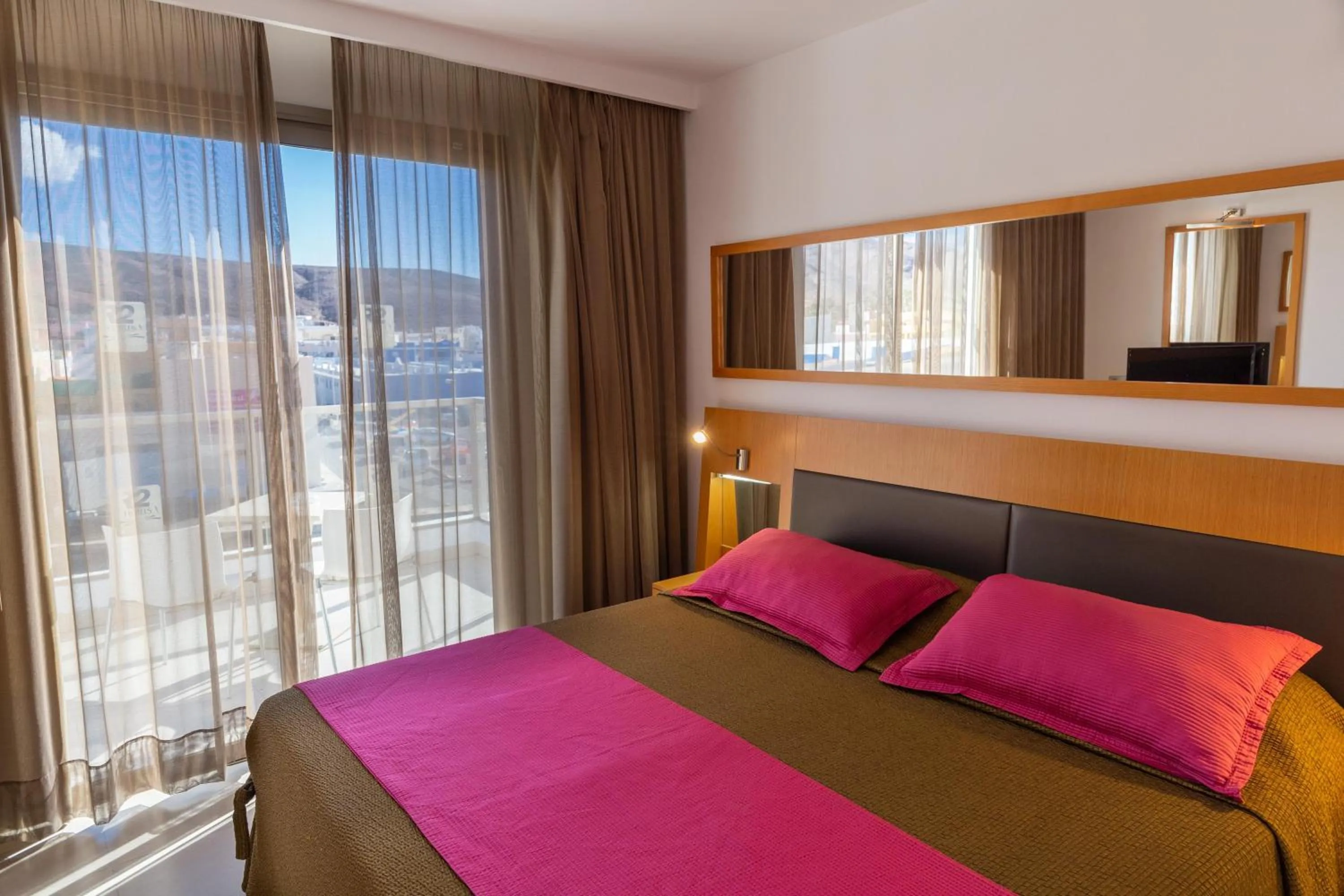 Photo of the whole room, Bed in R2 Bahia Playa - Adults Only