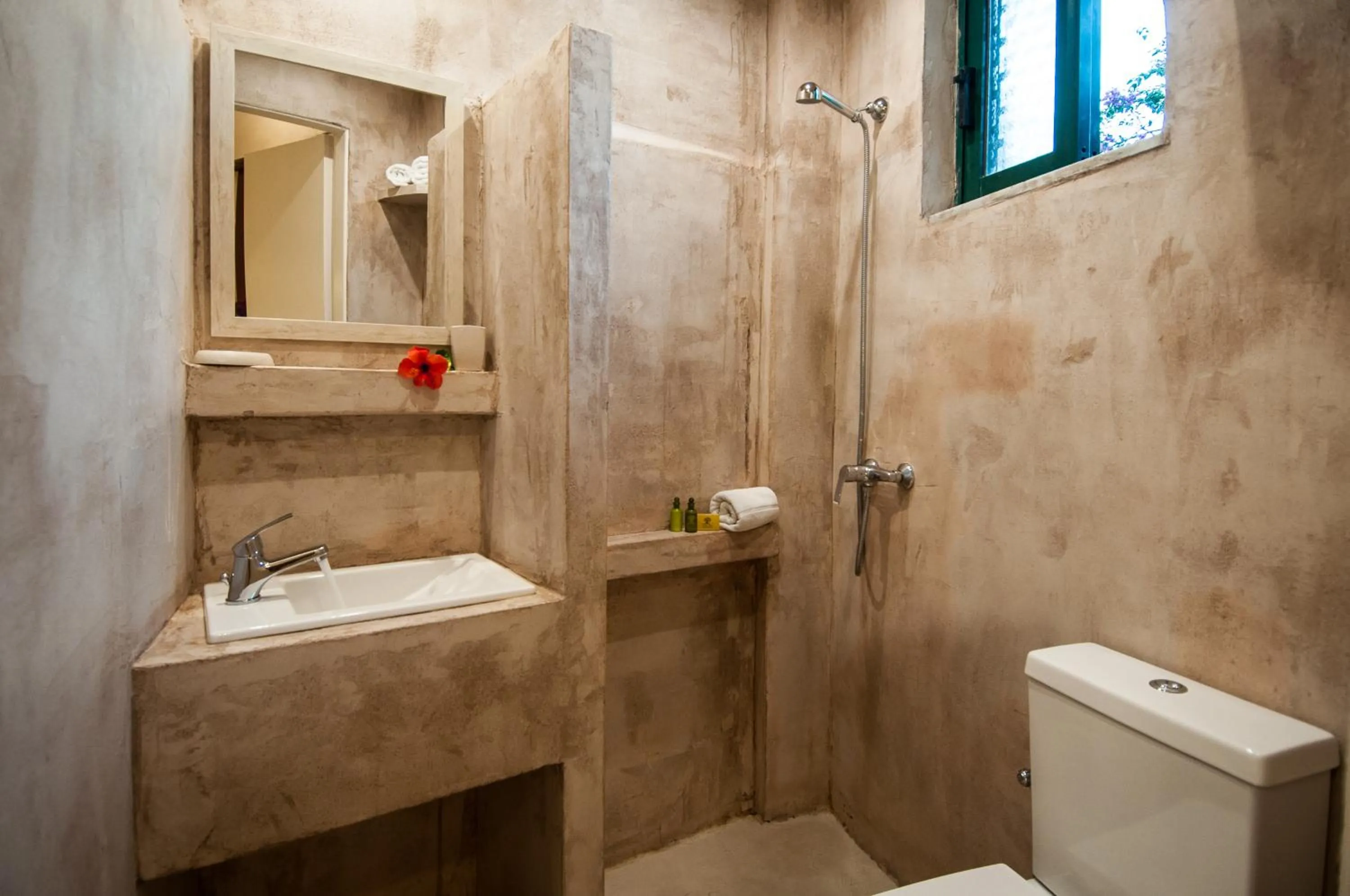 Bathroom in Zante Nest Studios & Apartments
