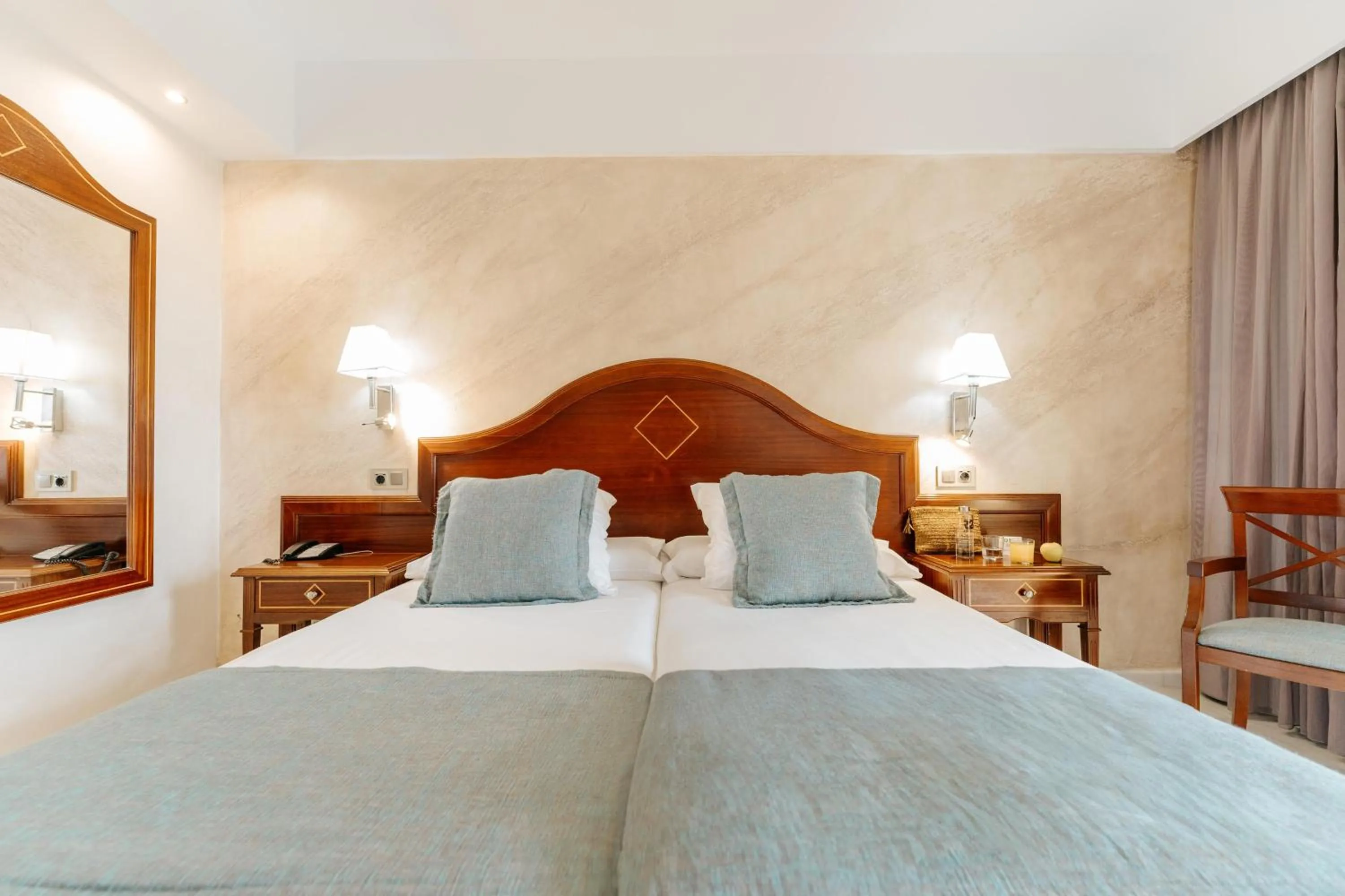 Photo of the whole room, Bed in R2 Rio Calma