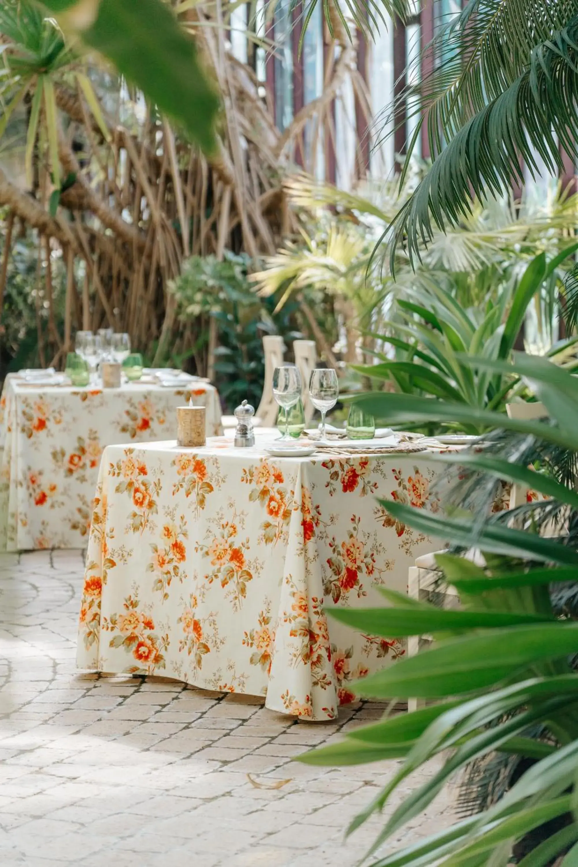 Restaurant/places to eat in R2 Rio Calma Restaurant/places to eat in R2 Rio Calma