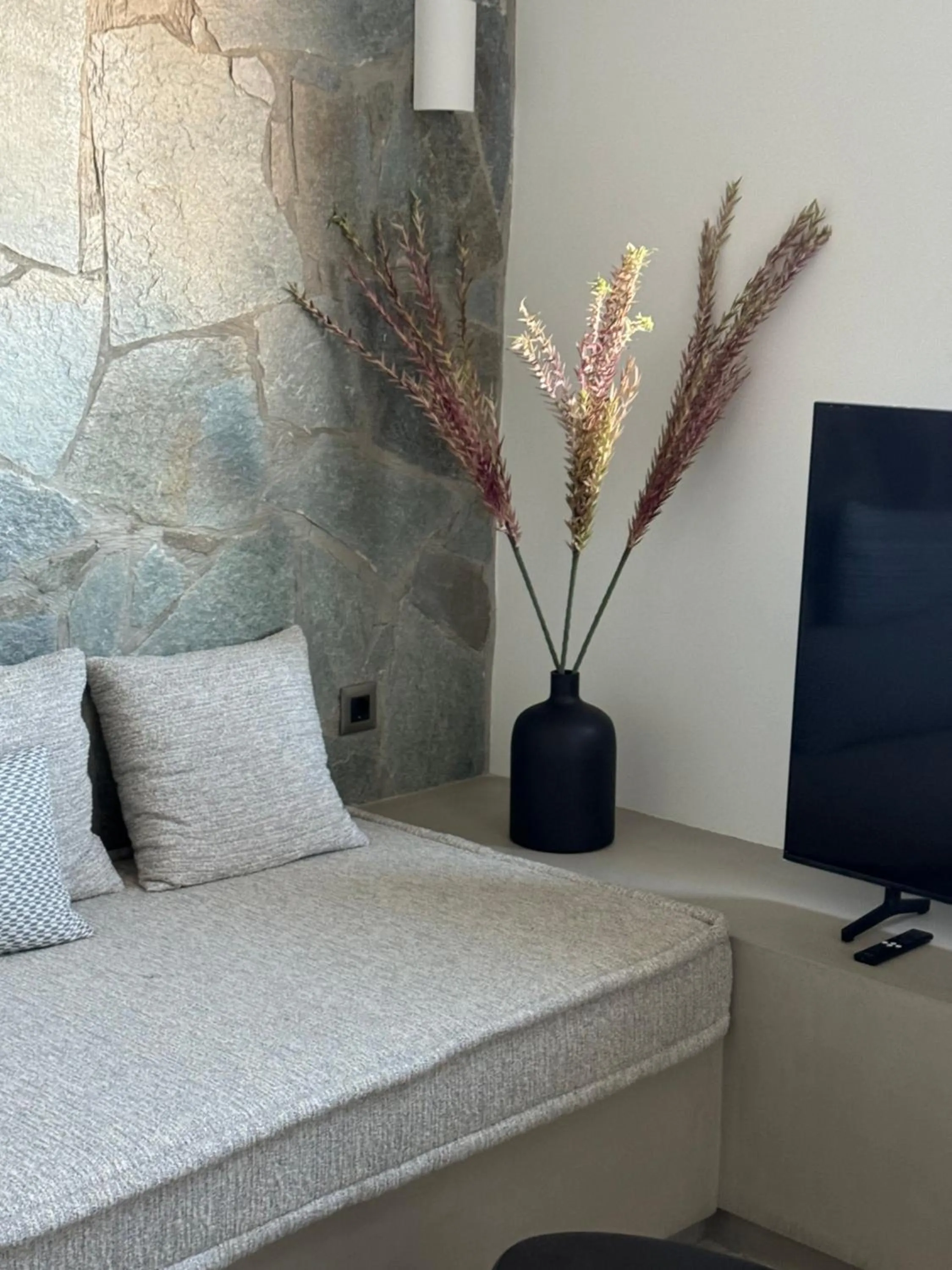 Seating area, Bed in CHC Sound of the Sea