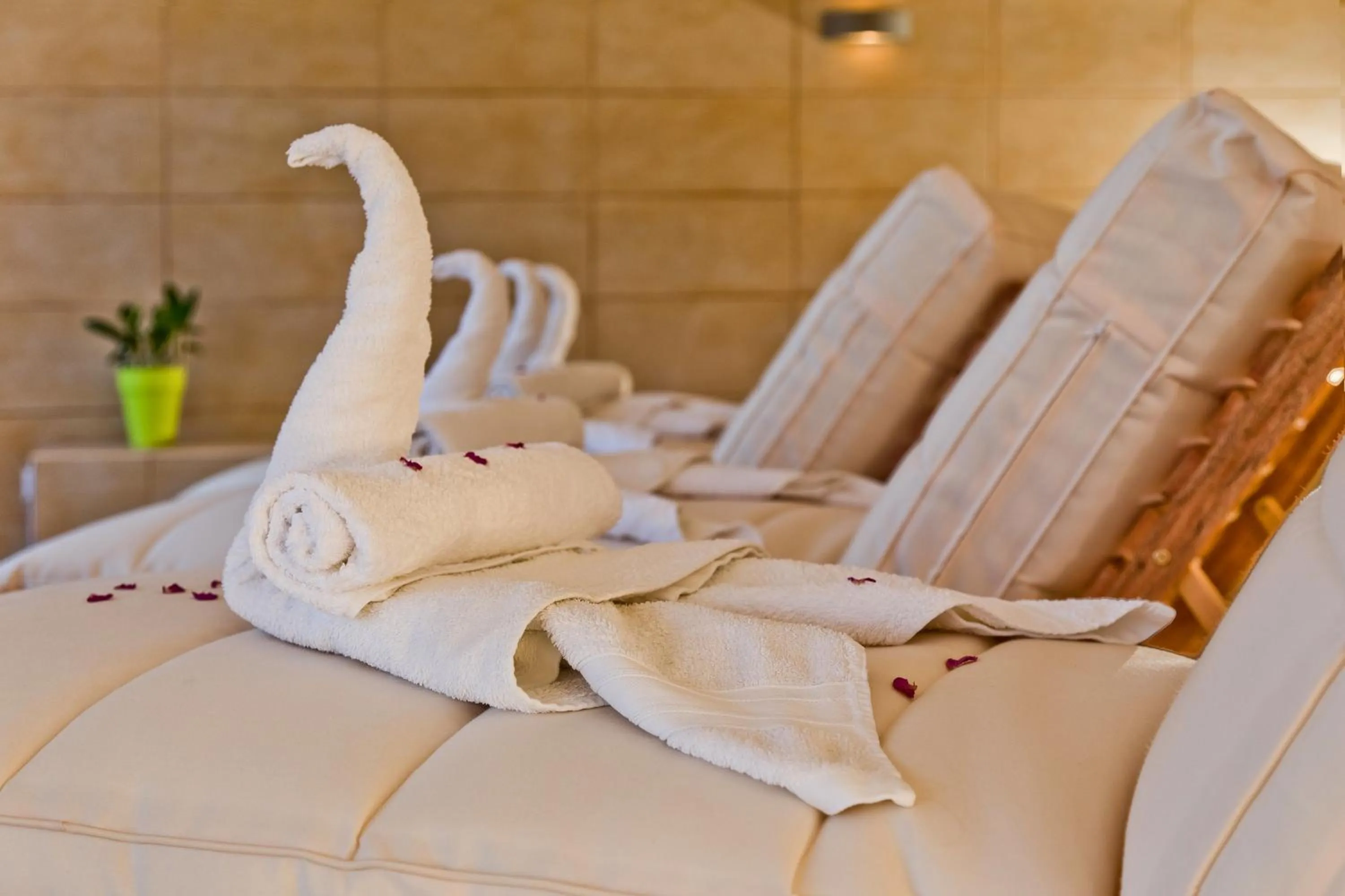 Hot Tub in CHC Sound of the Sea