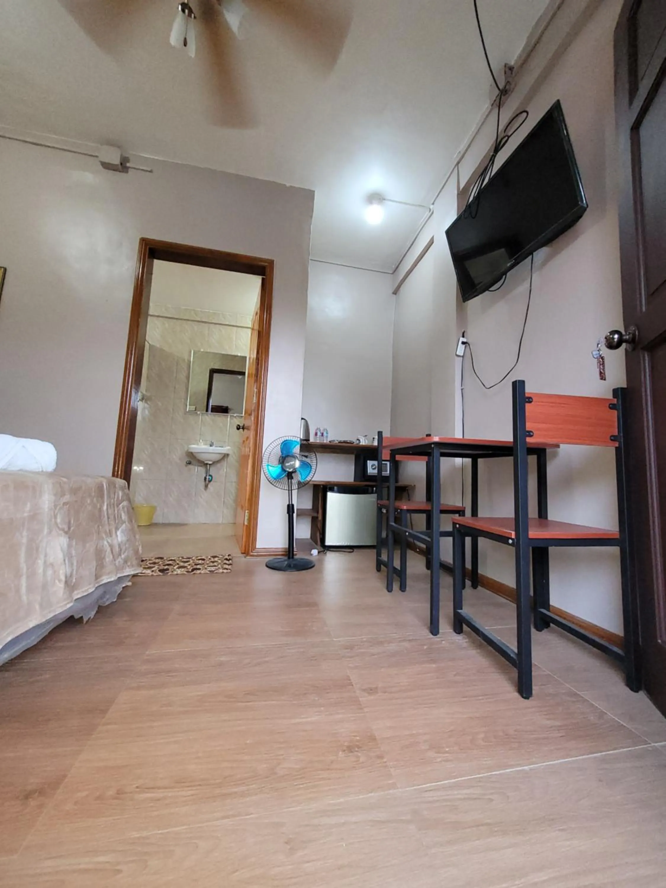 TV and multimedia in J & V Oceanview Beach Resort