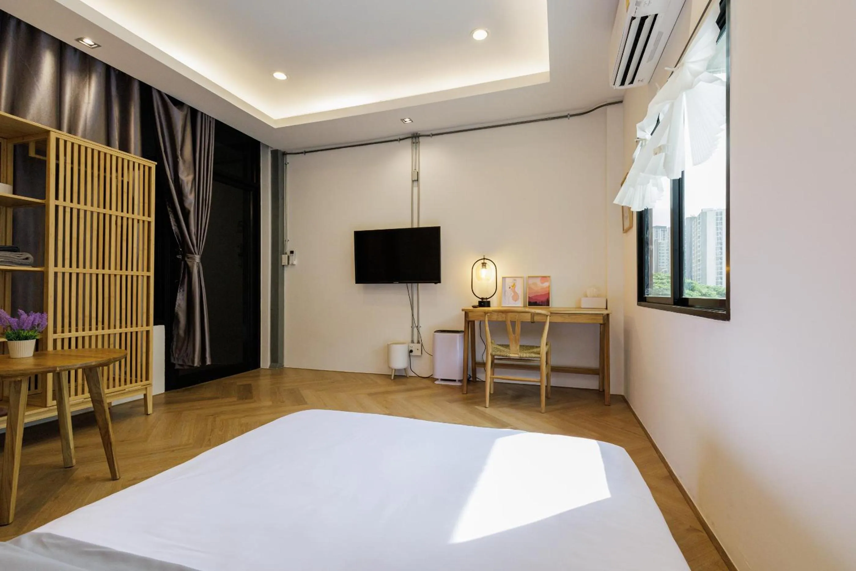 View (from property/room), Bed in Wabisabi Bangkok 3 MIN To Train Station