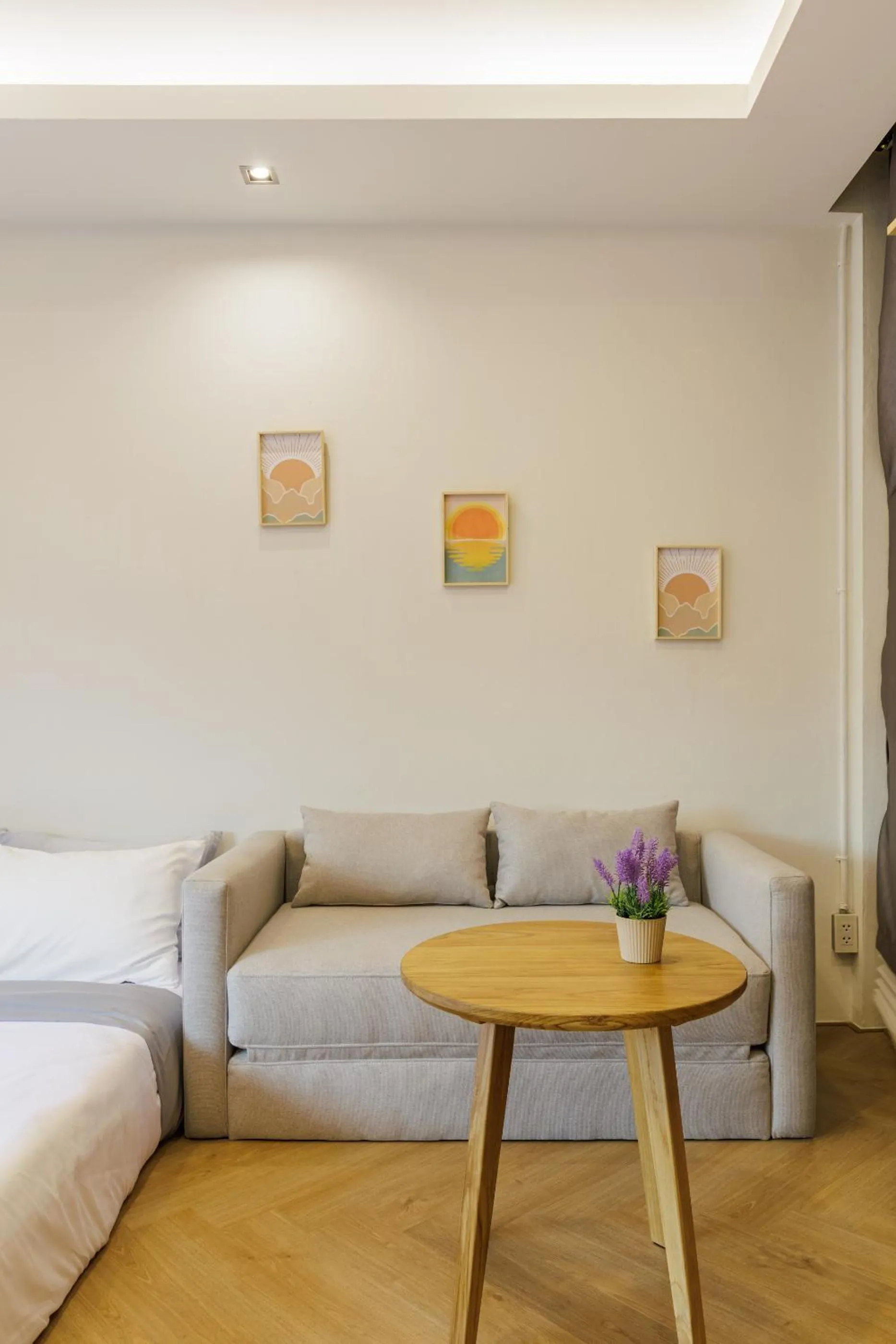 Seating area in Wabisabi Bangkok 3 MIN To Train Station