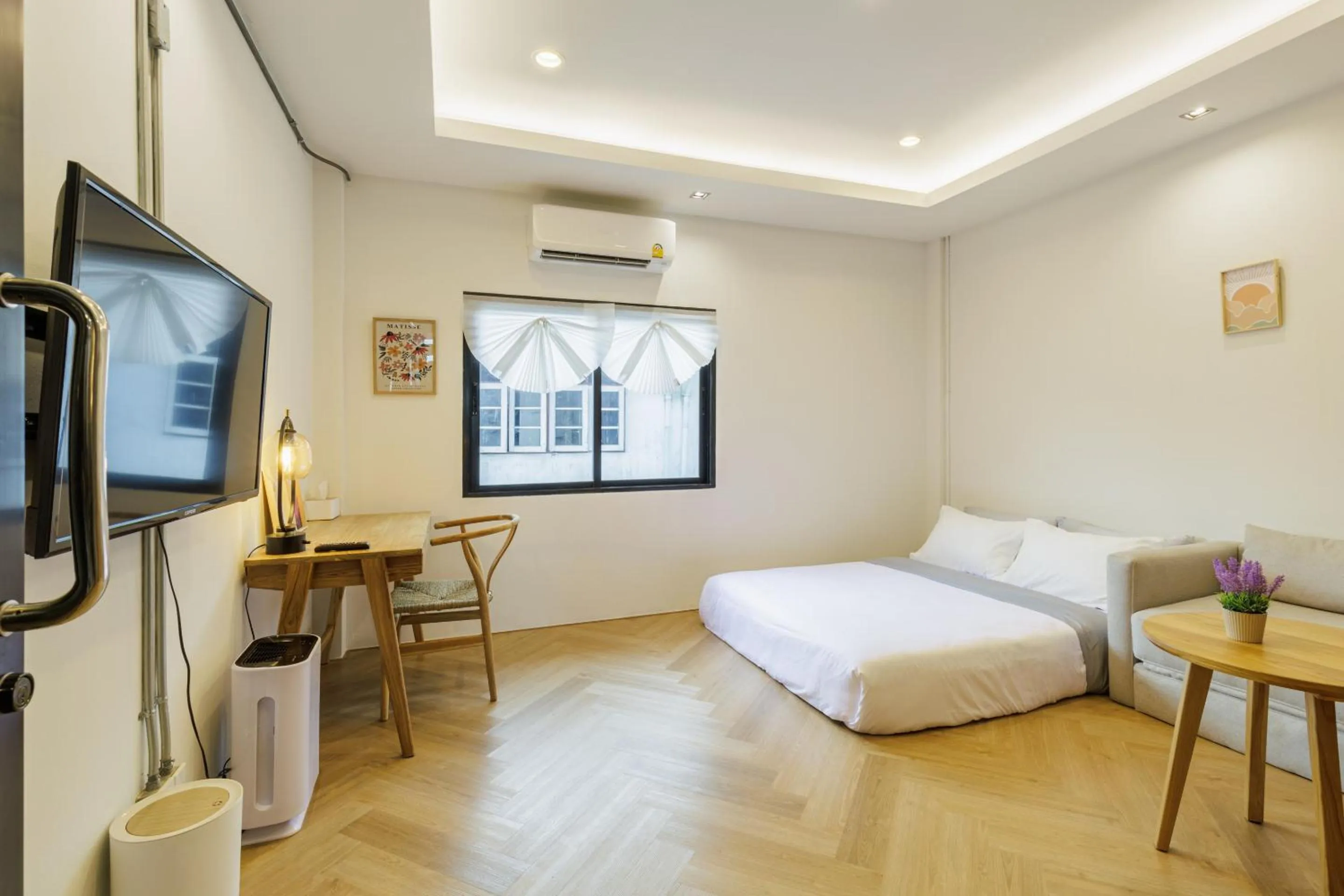 View (from property/room), Bed in Wabisabi Bangkok 3 MIN To Train Station