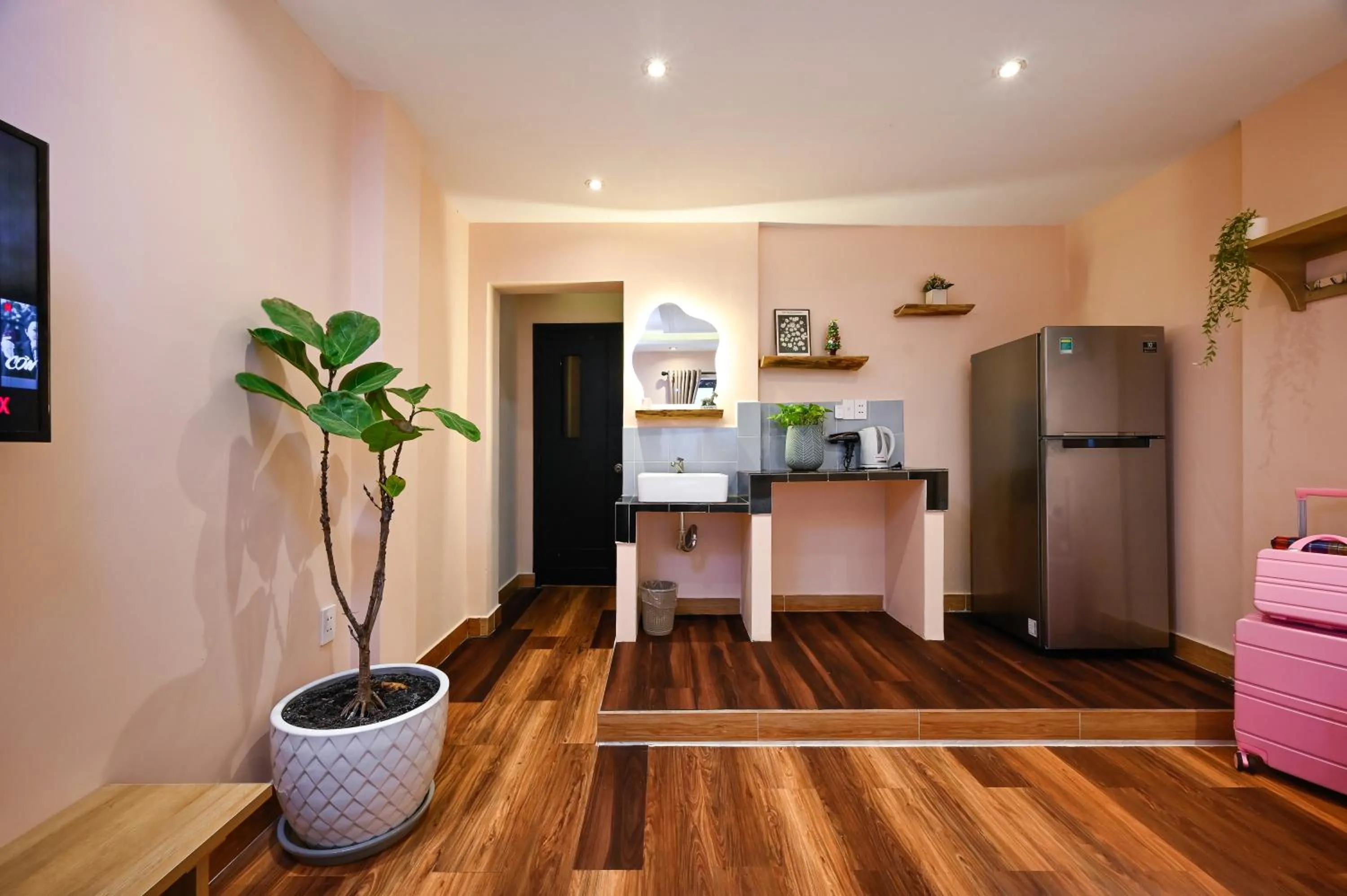 Photo of the whole room in Ben Thanh Inn - M&A