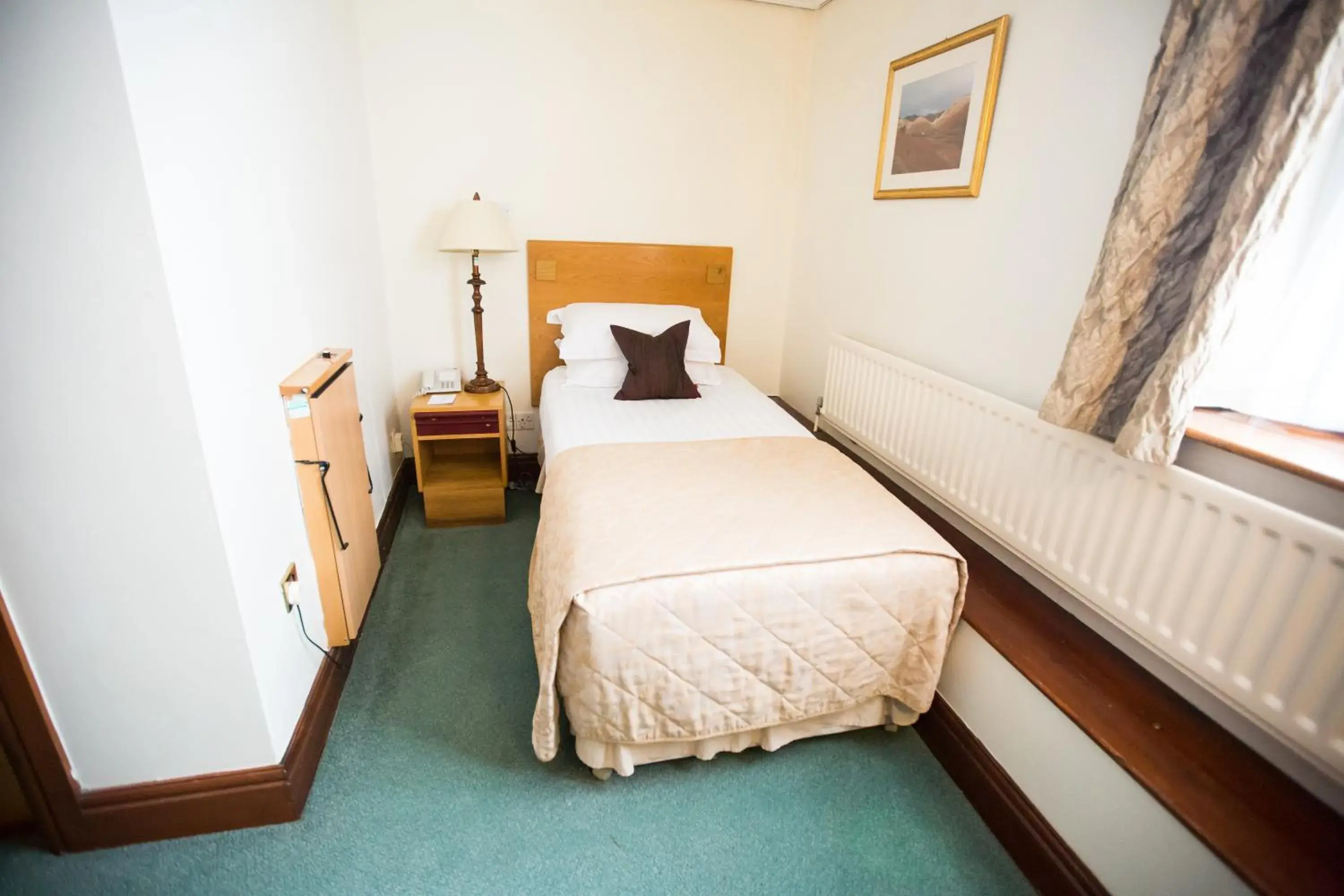 Bedroom, Bed in Whitewater Hotel & Spa Bedroom, Bed in Whitewater Hotel & Spa