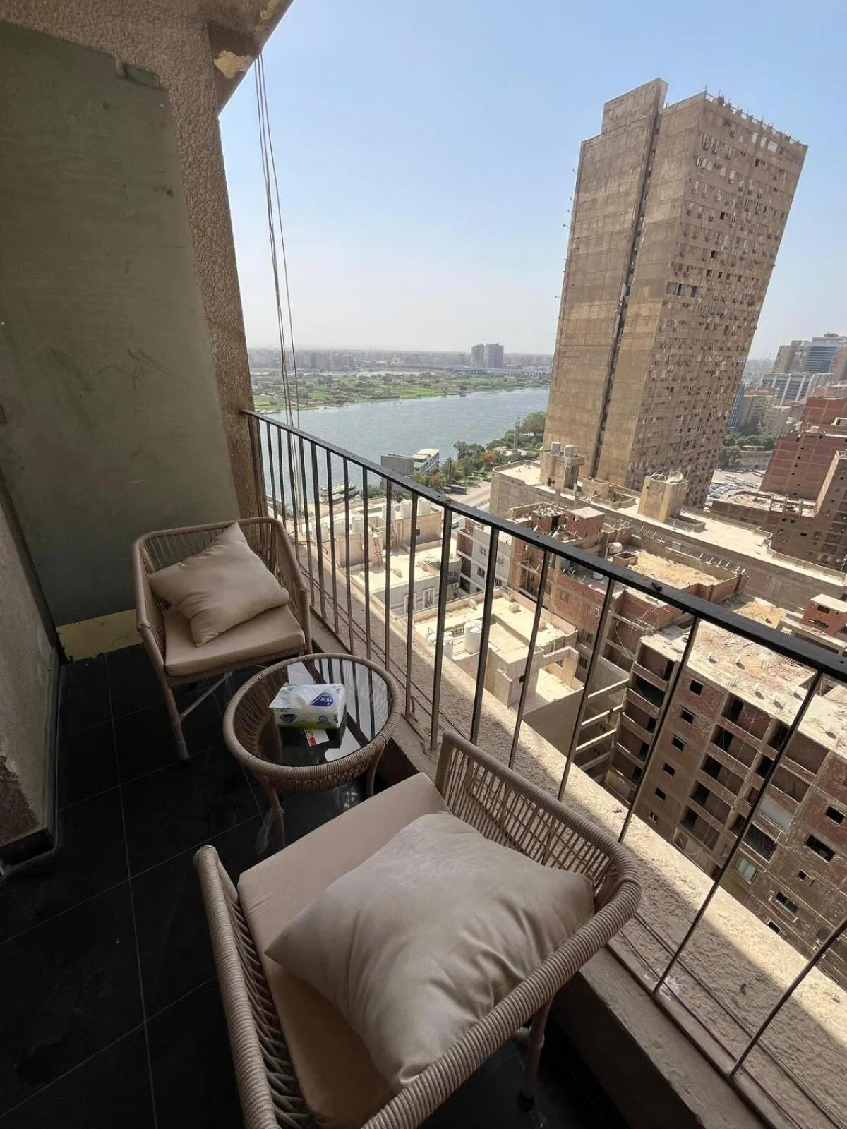 Condo Nile view modern
