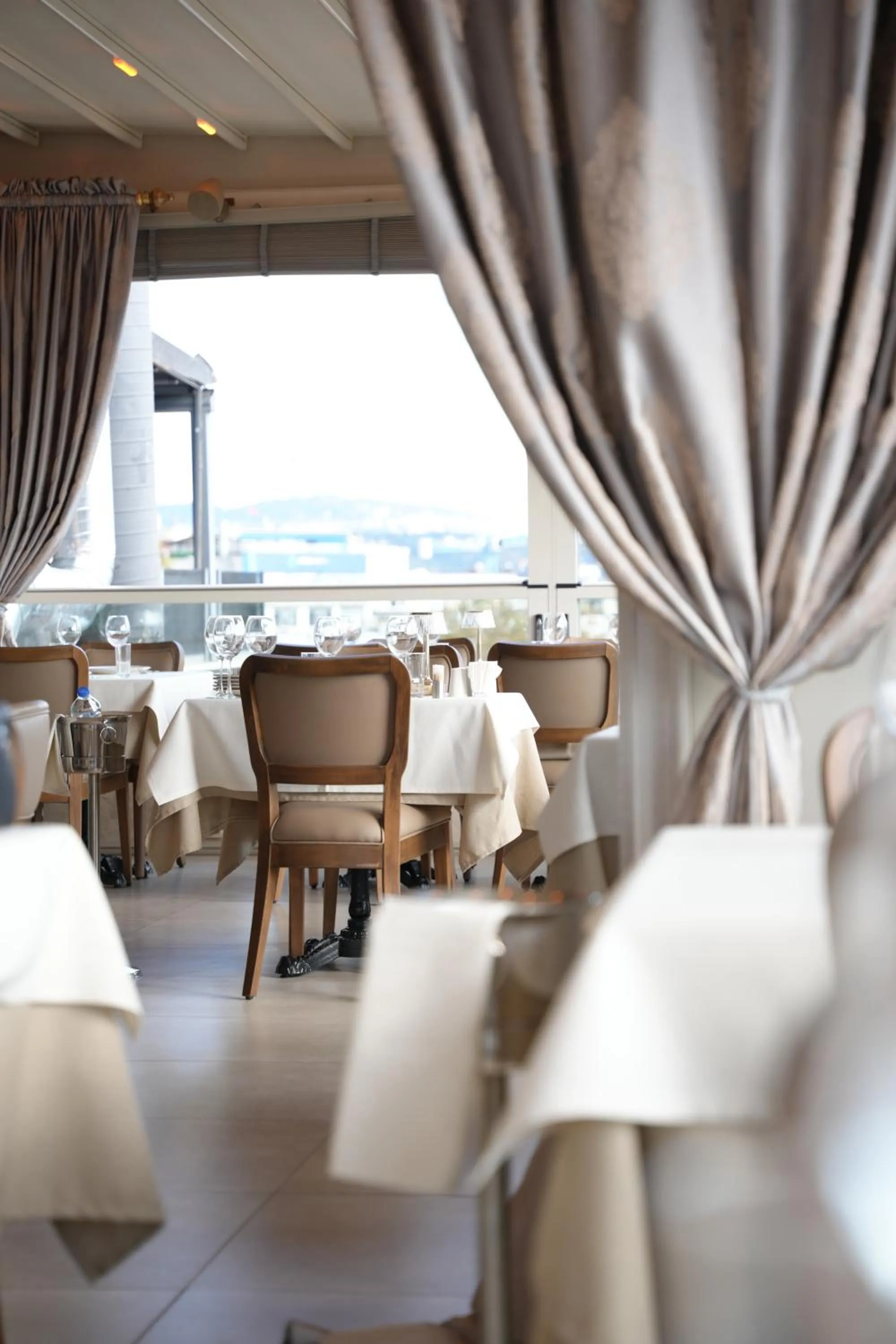 Restaurant/places to eat in Gaia Suites Istanbul