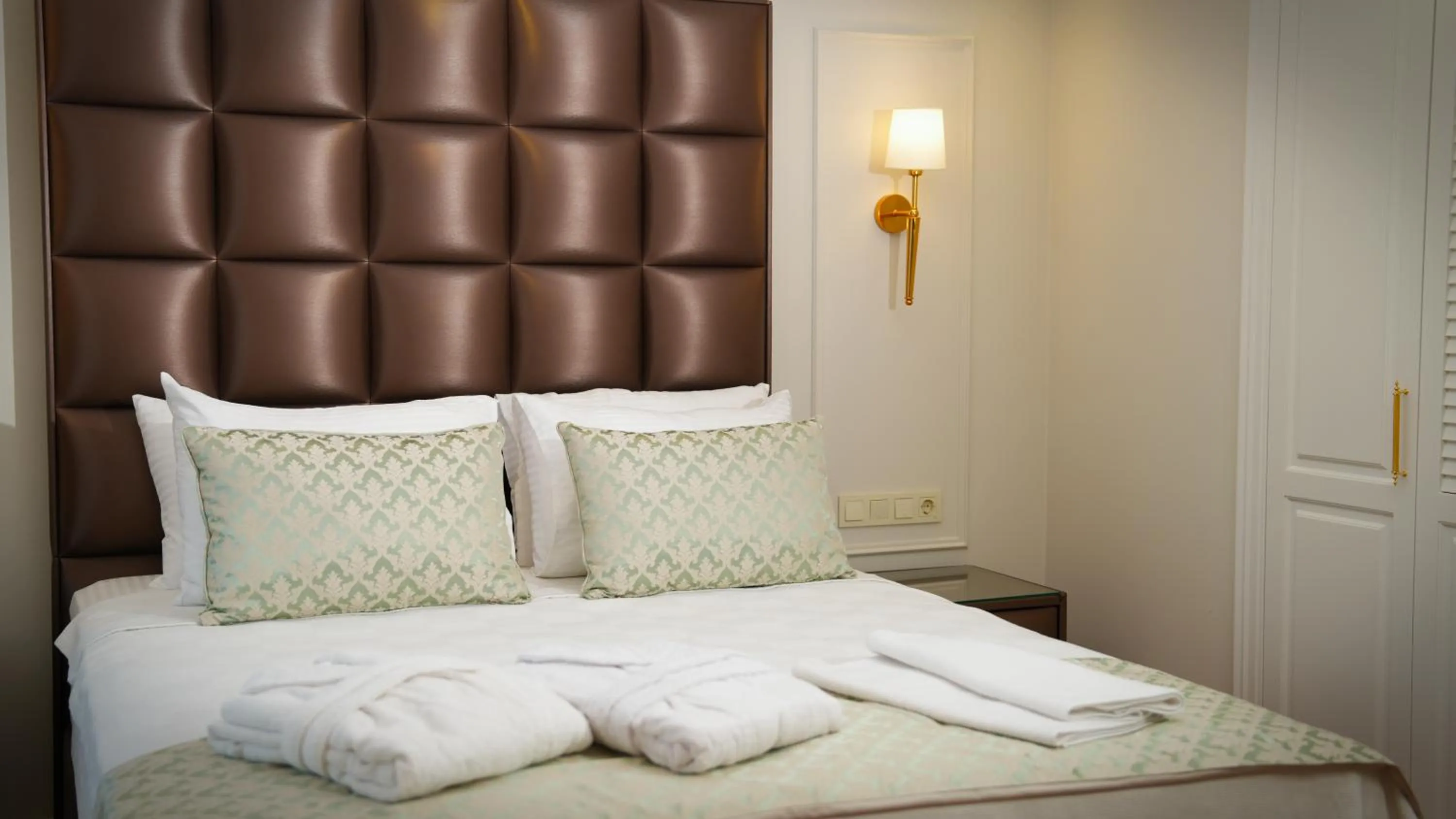 Bedroom, Bed in Gaia Suites Istanbul
