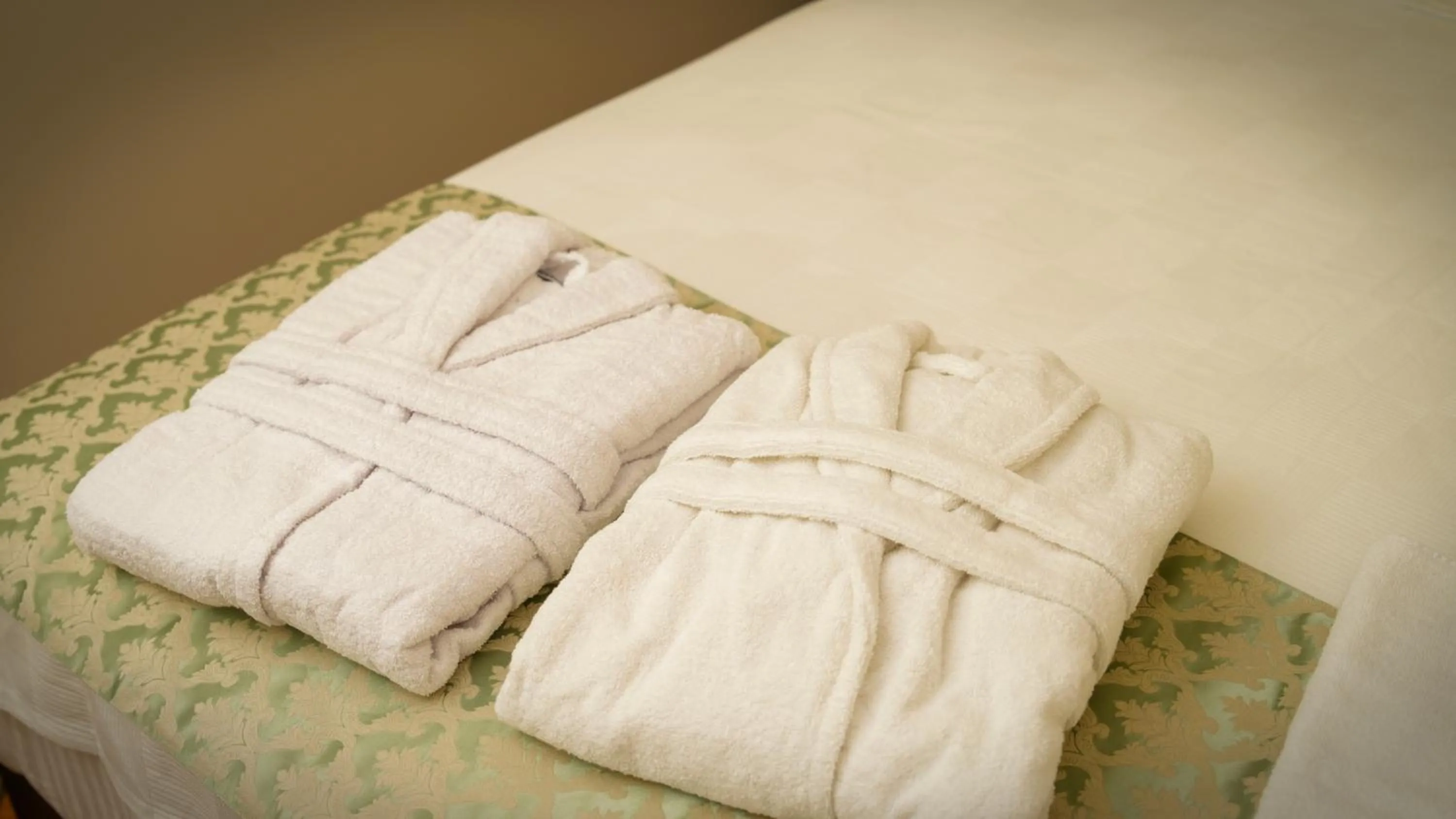 towels, Bed in Gaia Suites Istanbul