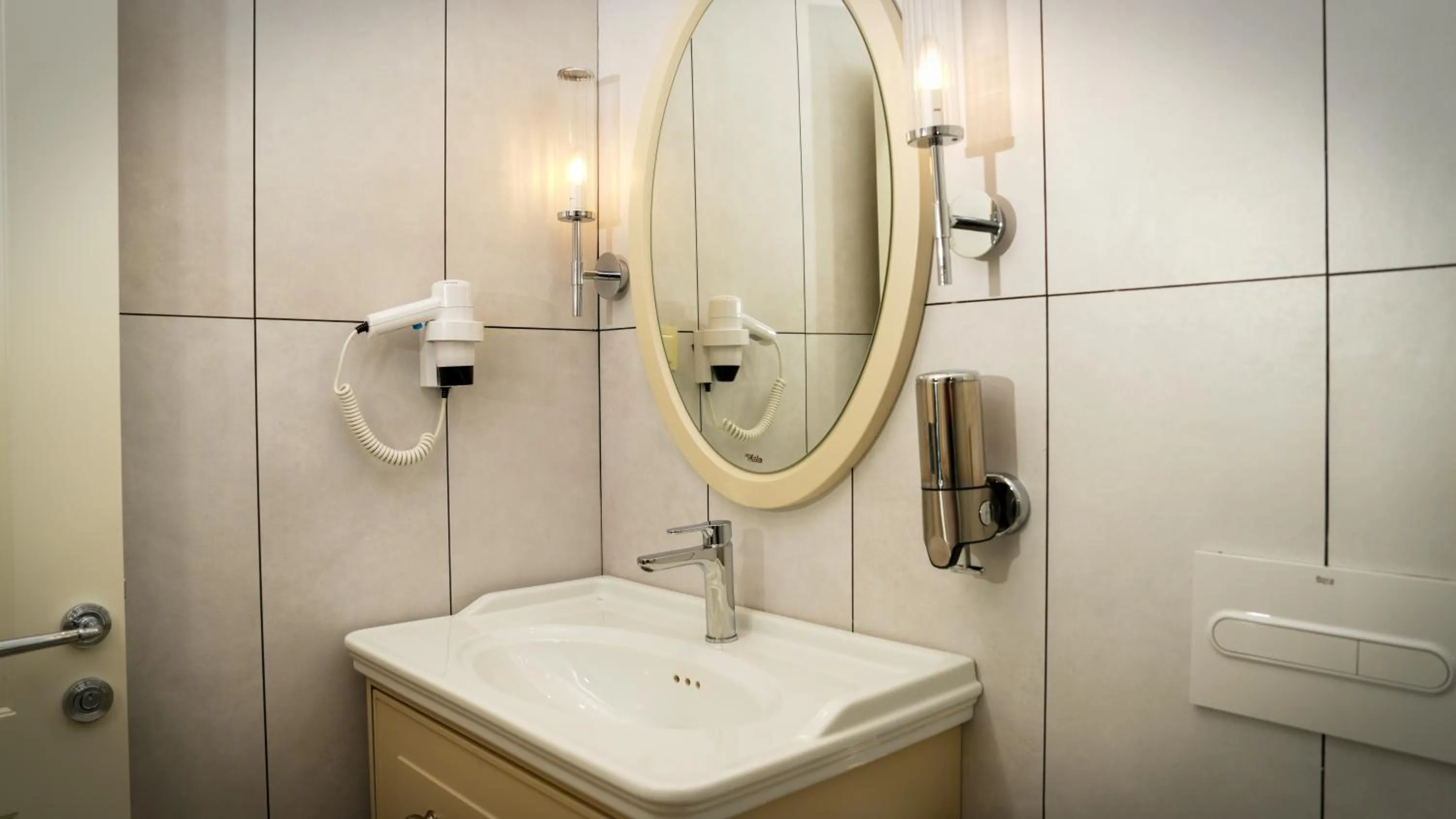 Shower in Gaia Suites Istanbul