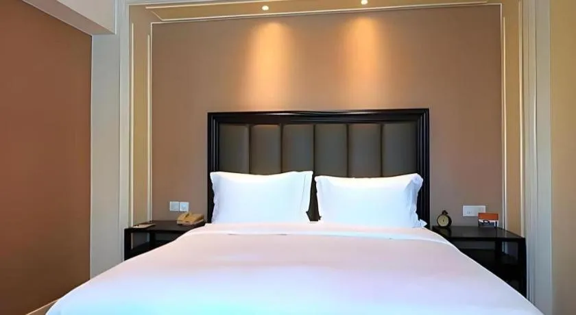 Bed in Jinjiang Metropolo Hotel Classiq YMCA People Square