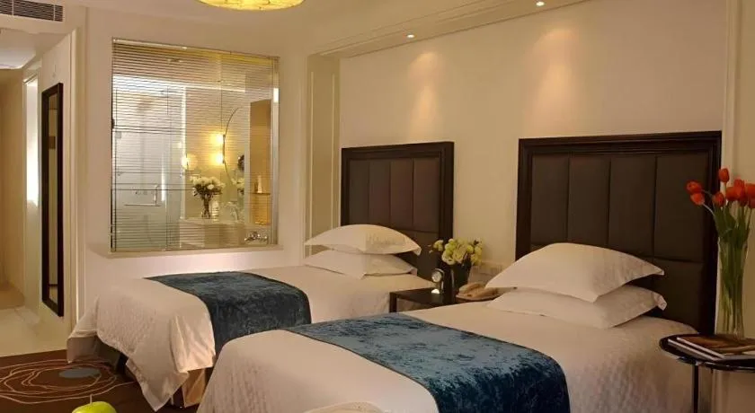 Bed in Jinjiang Metropolo Hotel Classiq YMCA People Square