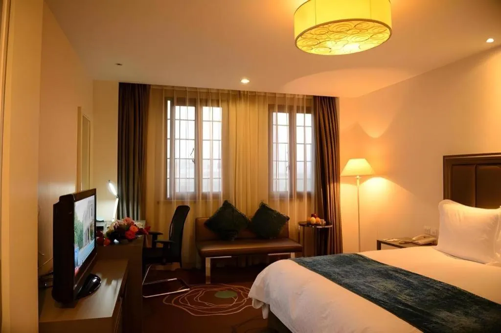 Bed in Jinjiang Metropolo Hotel Classiq YMCA People Square