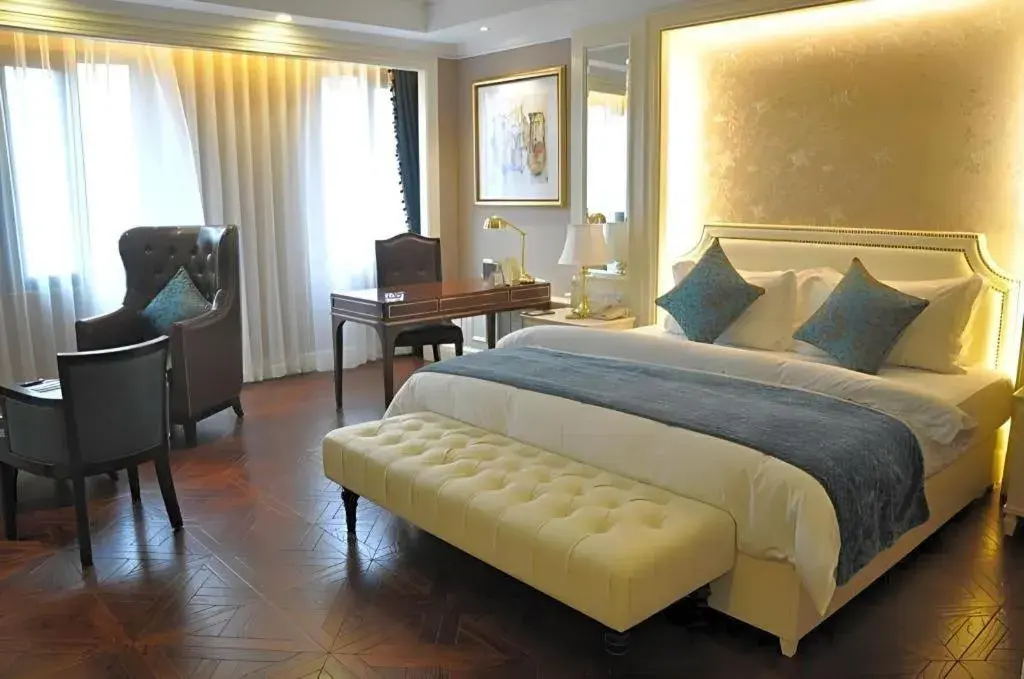 Bed in Jinjiang Metropolo Hotel Classiq YMCA People Square Bed in Jinjiang Metropolo Hotel Classiq YMCA People Square