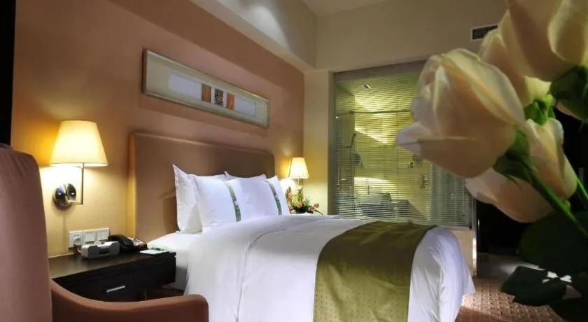 Bed in Holiday Inn Xi'an Greenland Century City By IHG
