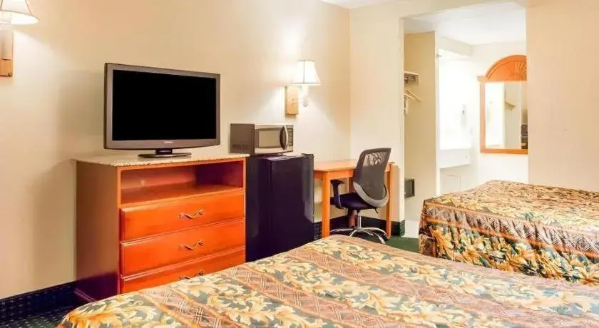 Bed in Rodeway Inn Mount Laurel Hwy 73 Bed in Rodeway Inn Mount Laurel Hwy 73