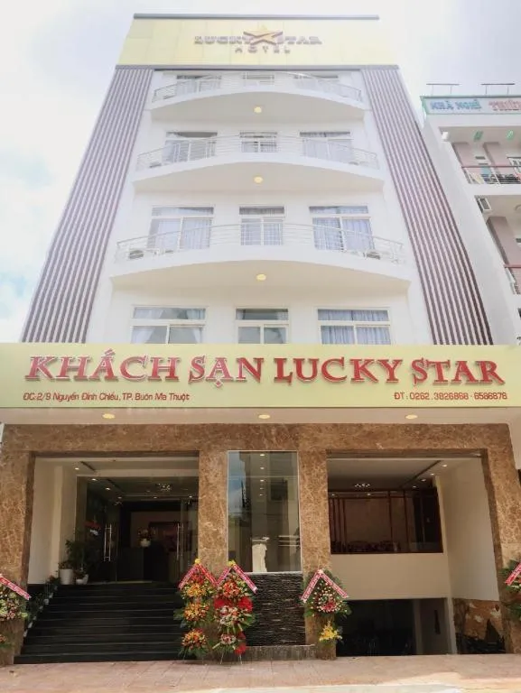 LUCKY STAR HOTEL