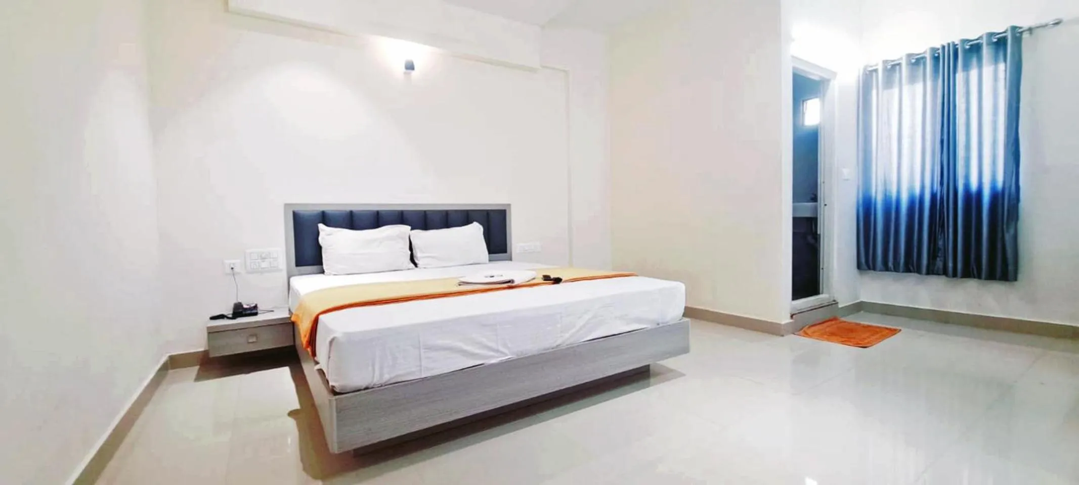 Bedroom, Bed in Hotel White Stone Premier Inn