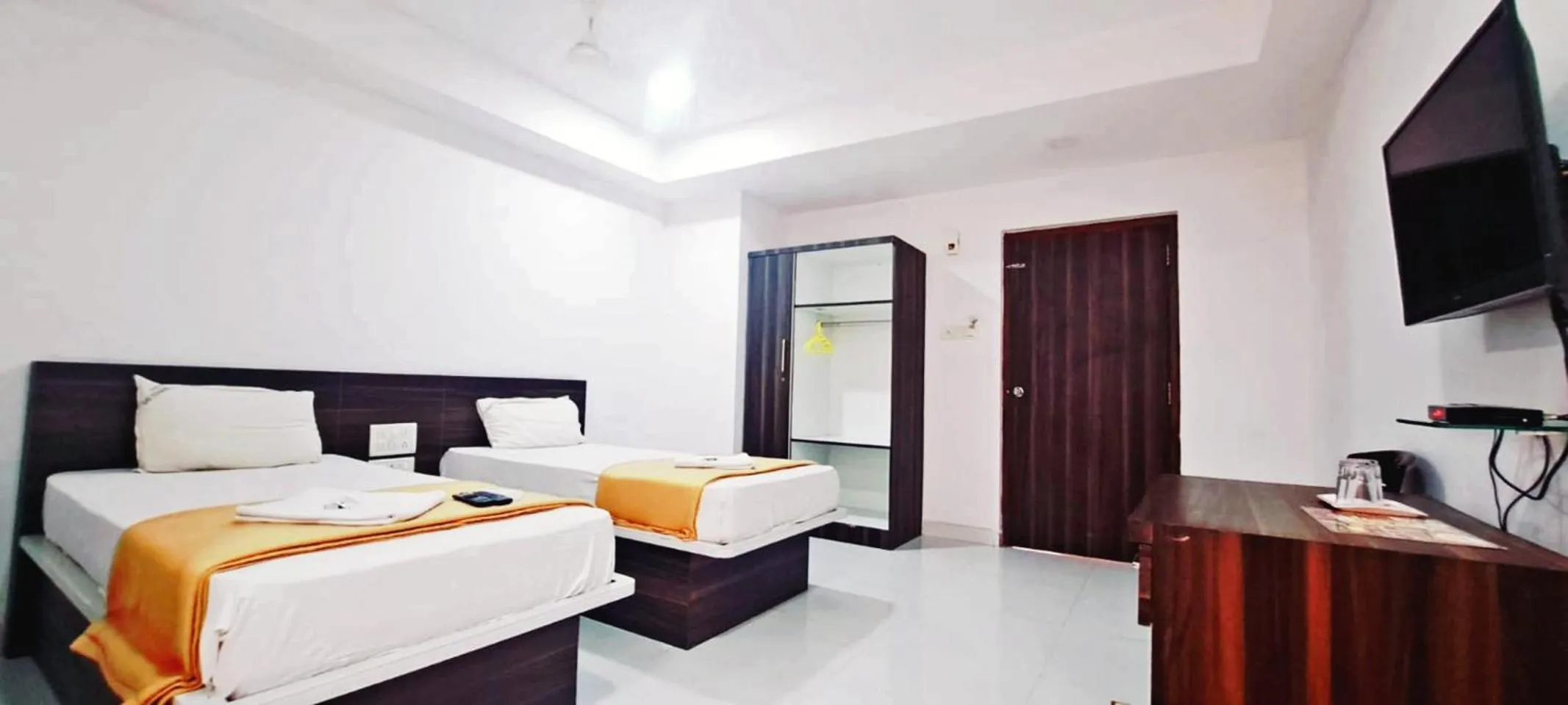 Bedroom, Bed in Hotel White Stone Premier Inn