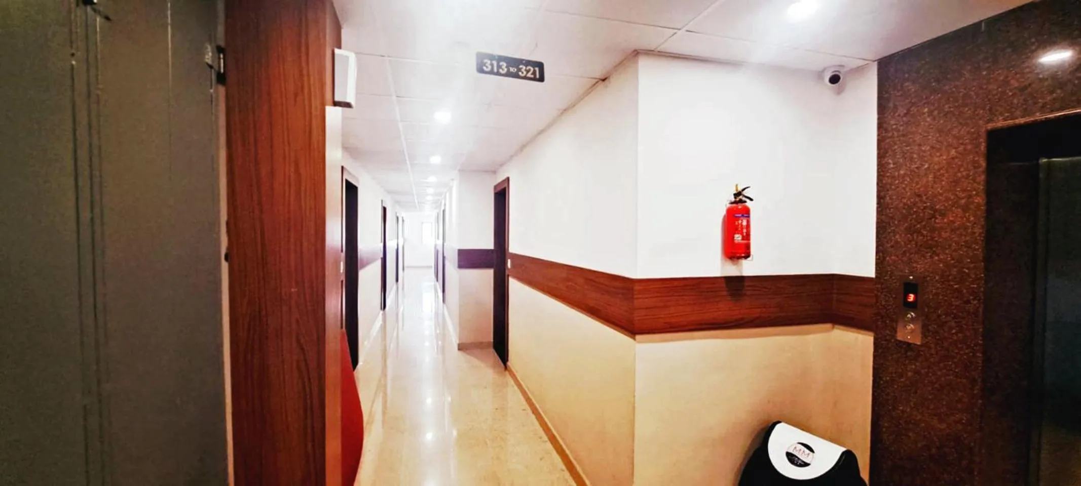 elevator in Hotel White Stone Premier Inn