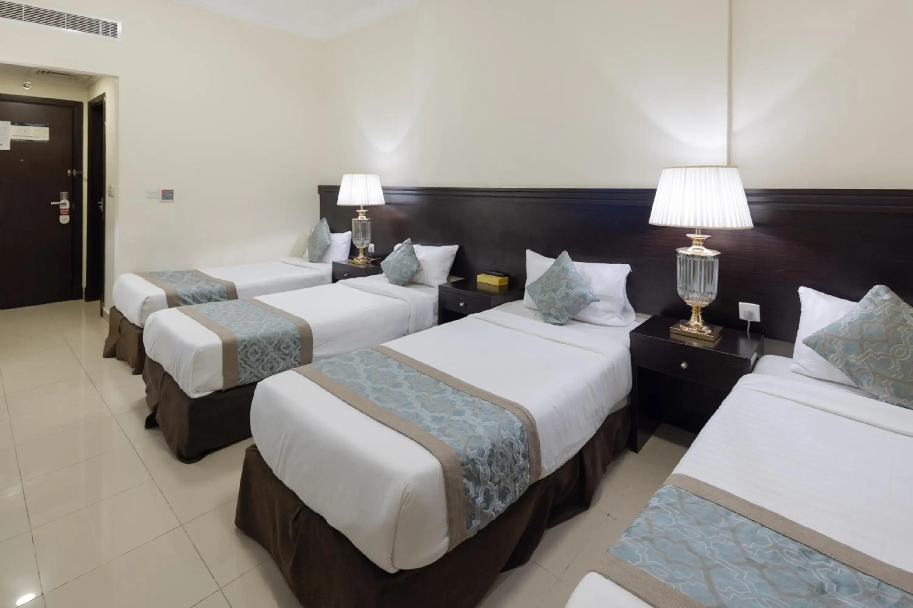 Bed in فندق سنود الهدي Snood Al Huda Hotel Bed in فندق سنود الهدي Snood Al Huda Hotel