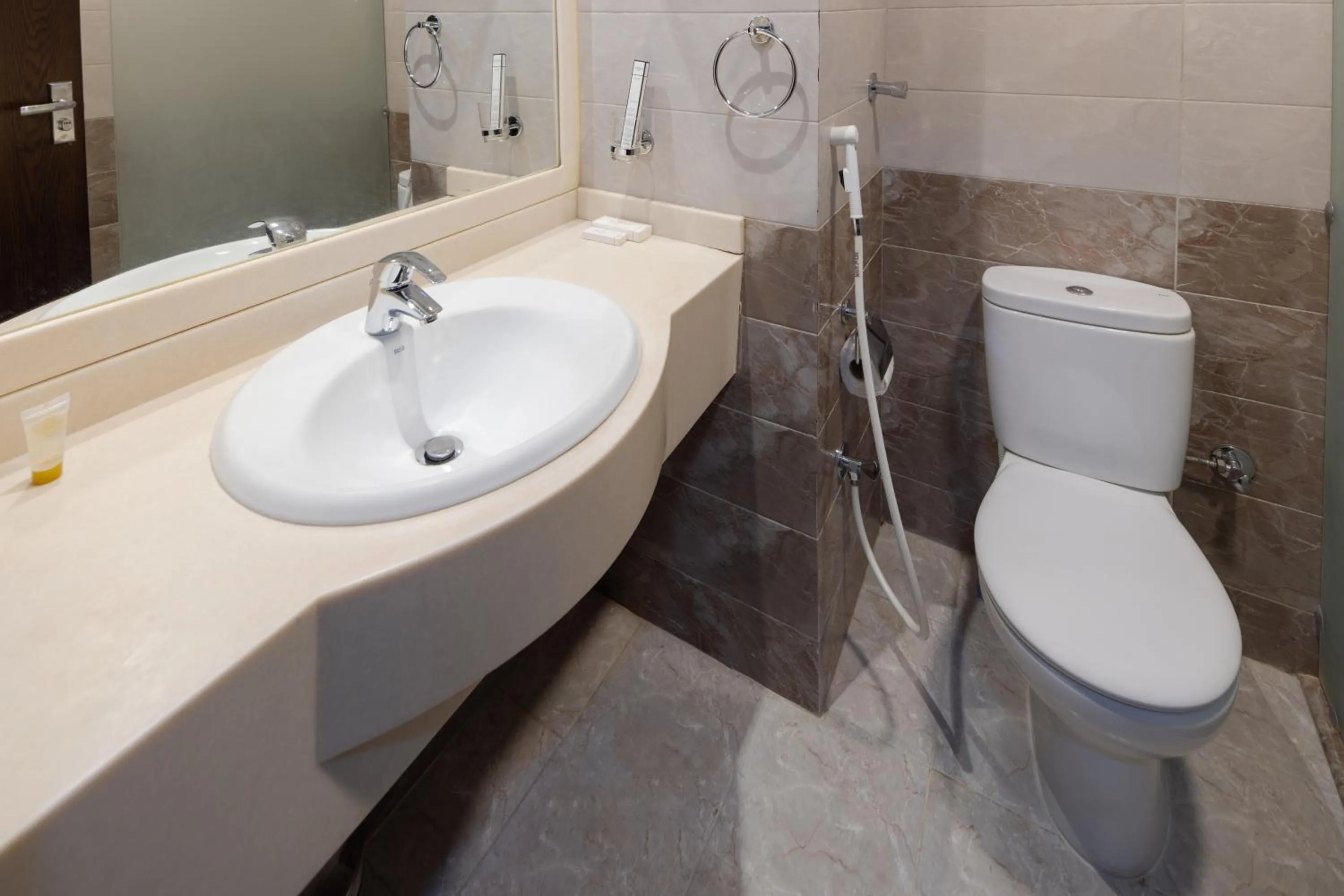 Shower in Snood Al Huda