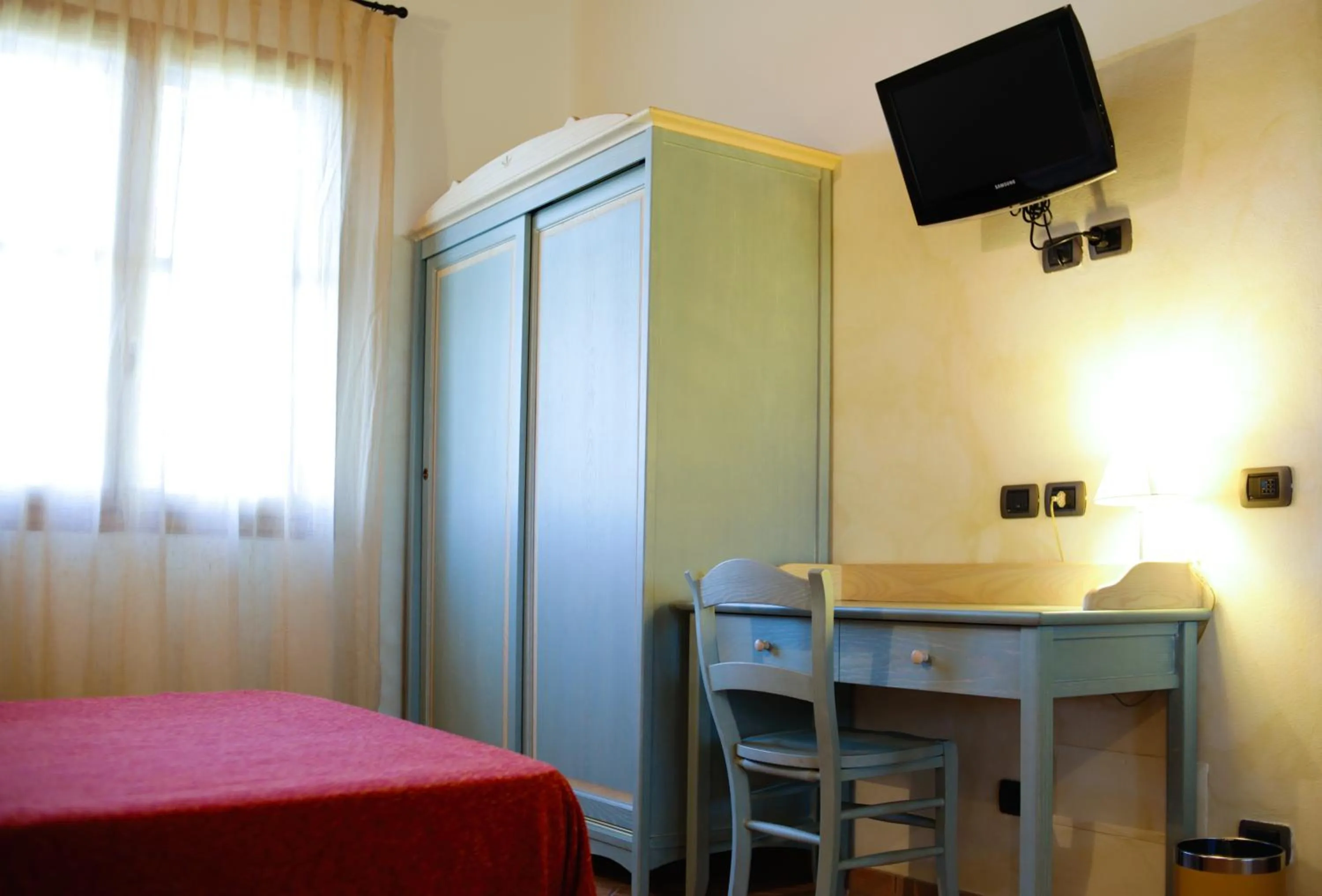 Bedroom, Bed in Due Ponti Village