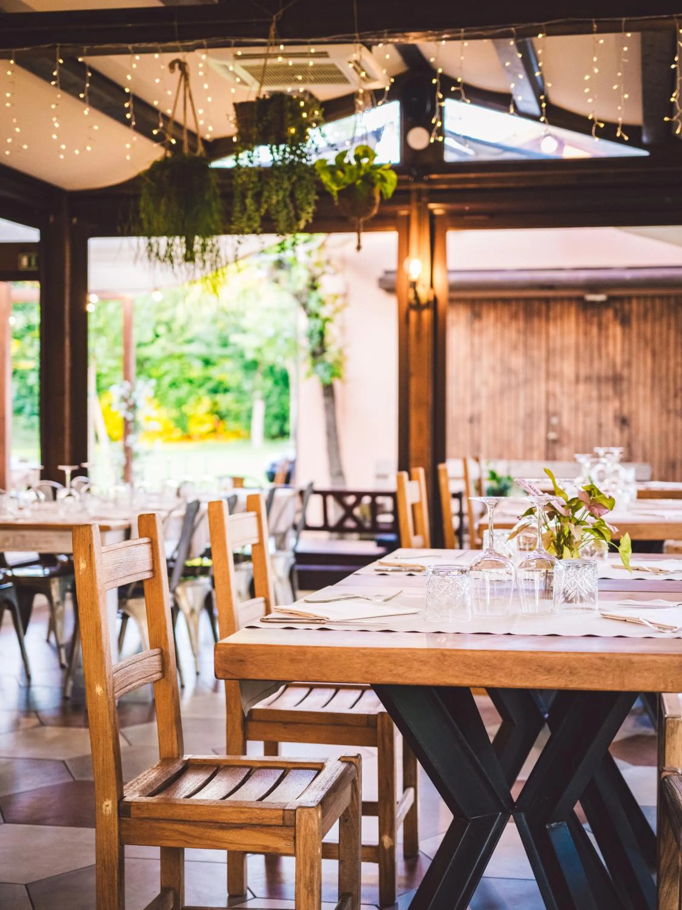 Restaurant/places to eat in Due Ponti Village