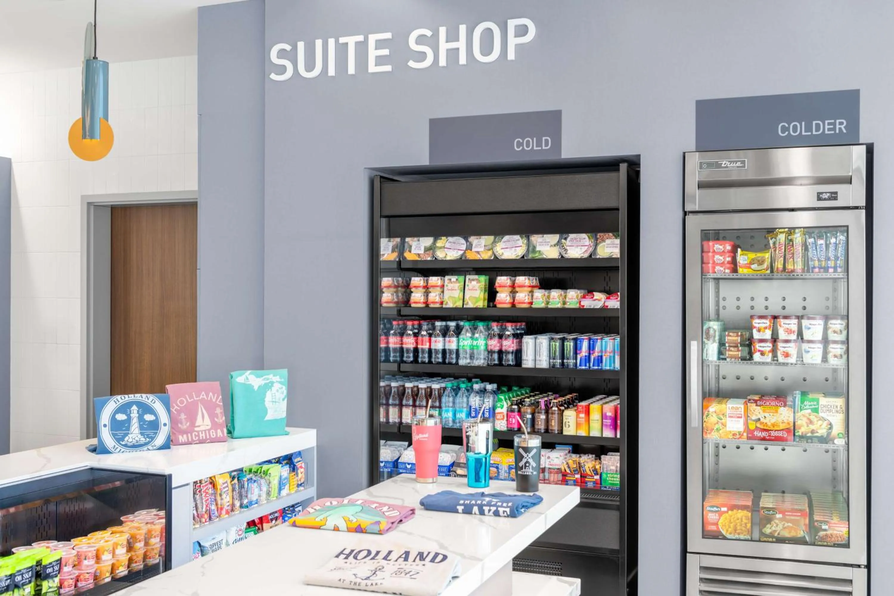 Restaurant/places to eat in Homewood Suites By Hilton Holland