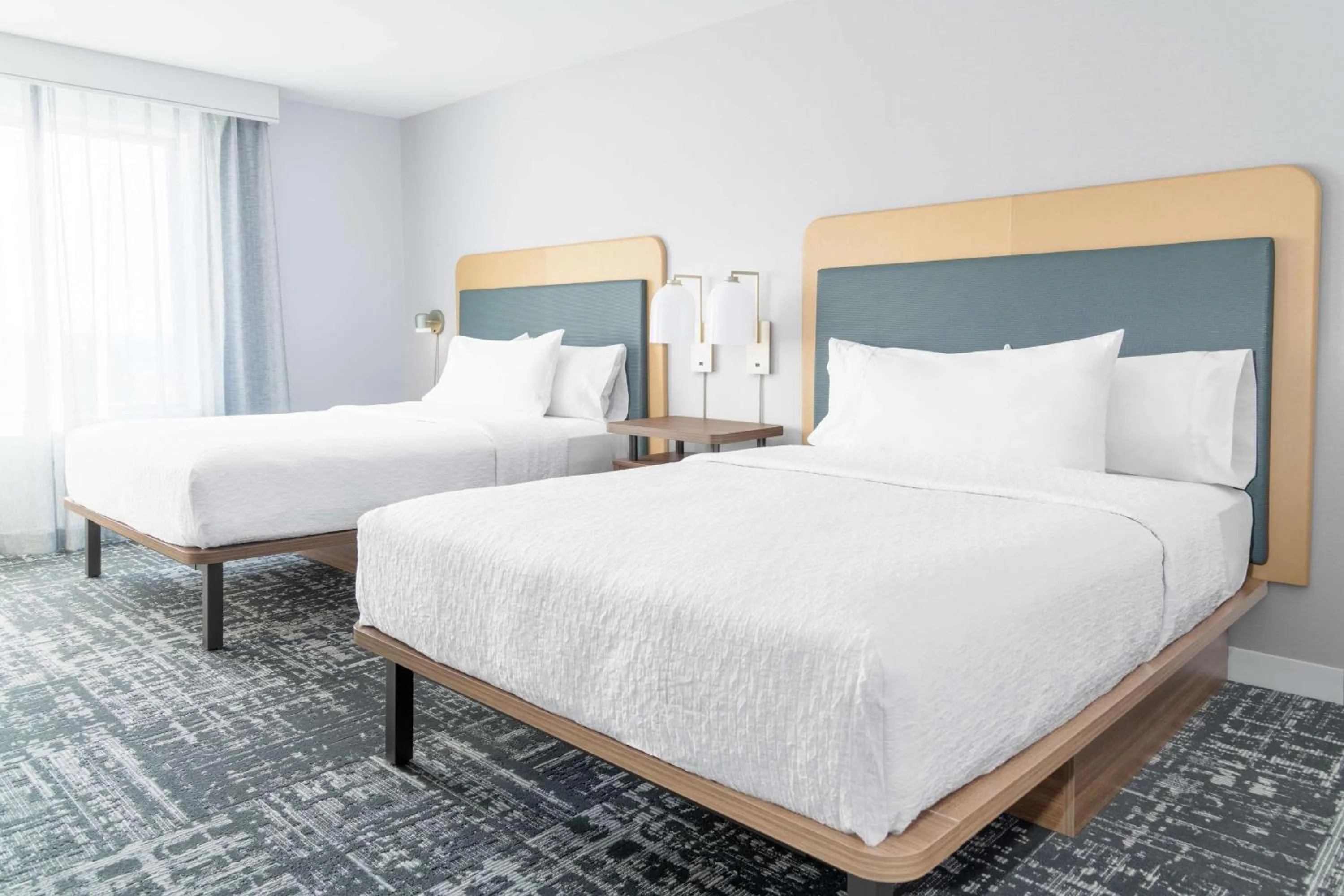 Bed in Homewood Suites By Hilton Holland