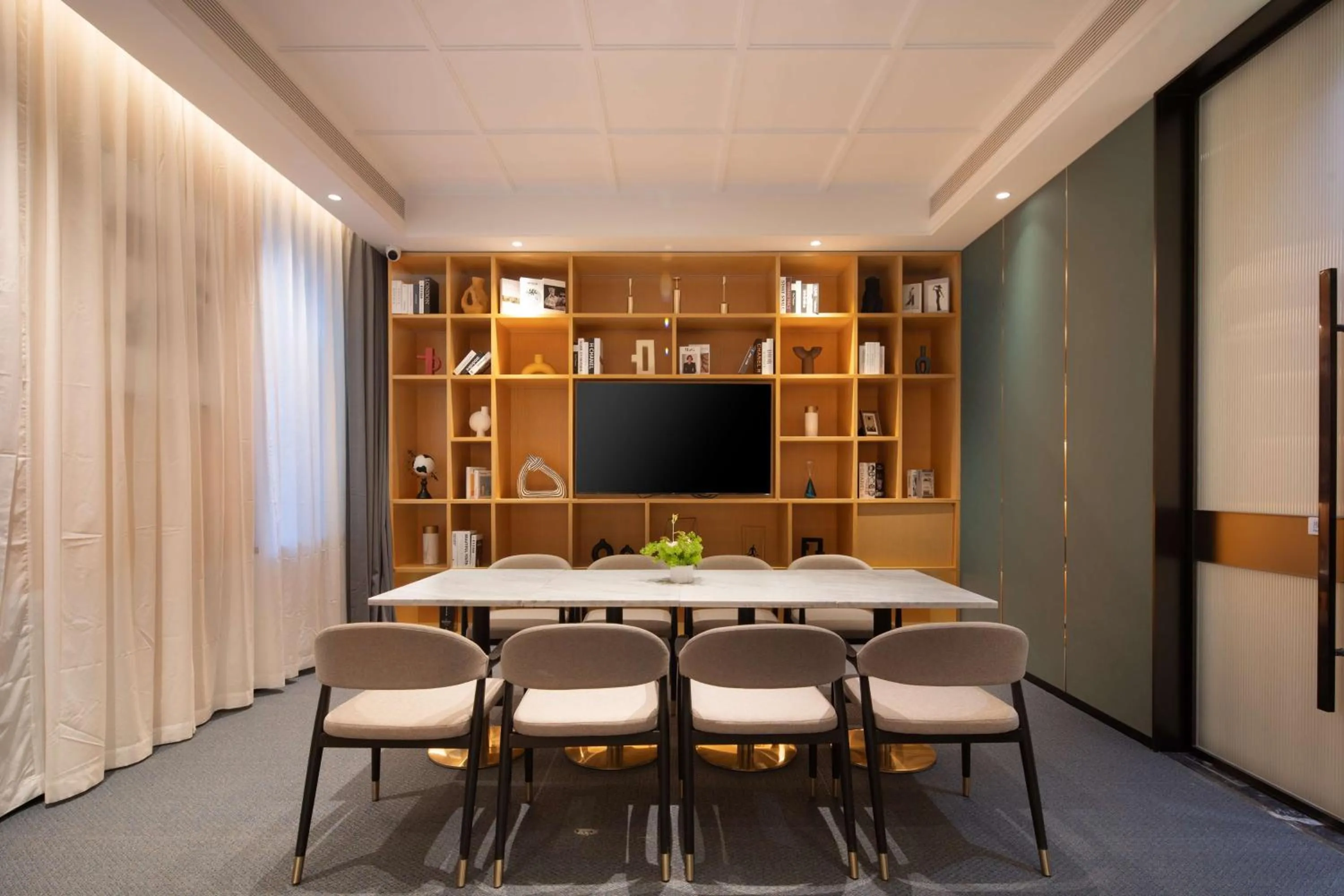 Meeting/conference room in Hilton Garden Inn Hulunbuir Hailar