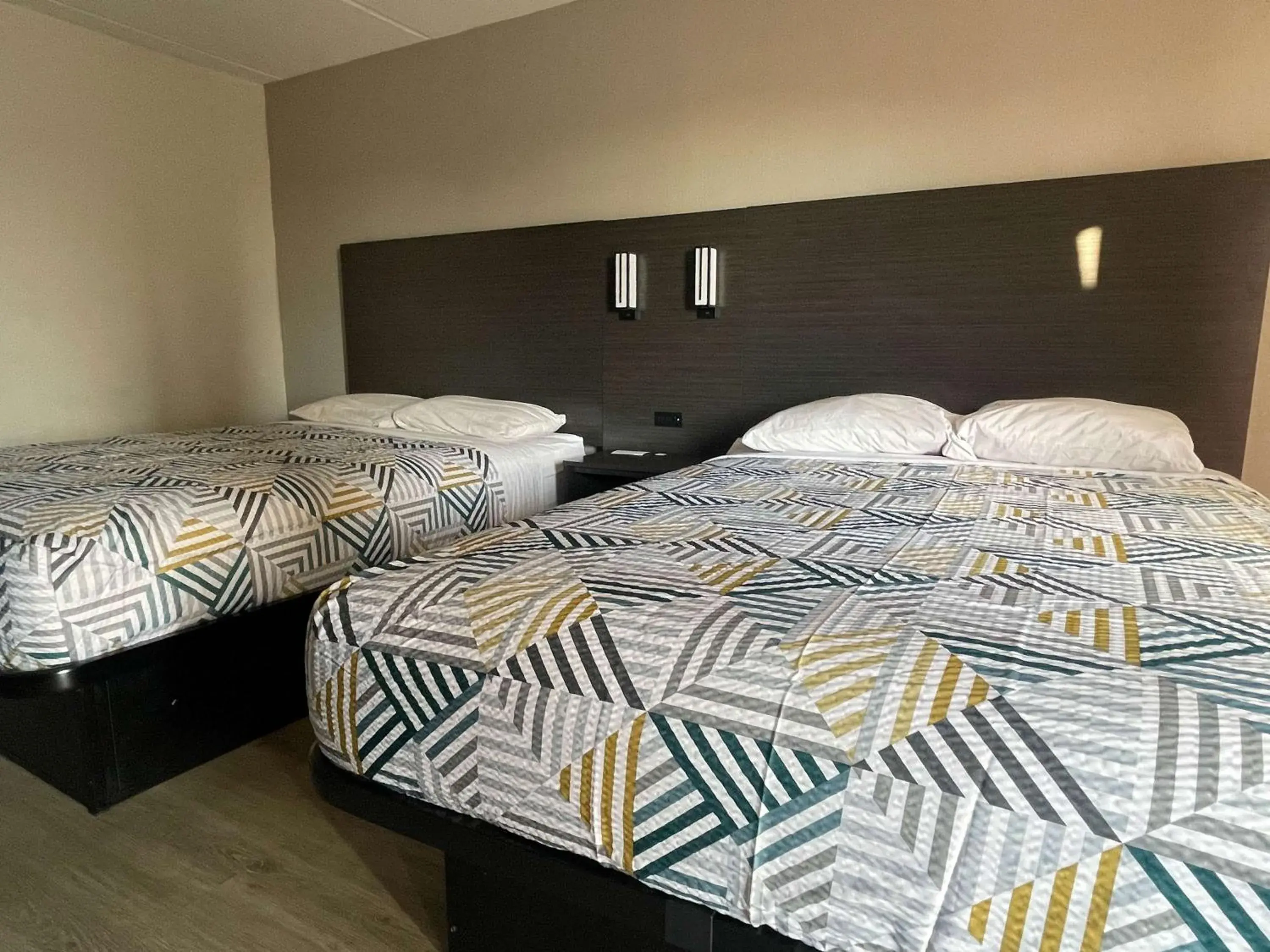 Bedroom, Bed in Motel 6 Stockbridge GA Hwy 138 W