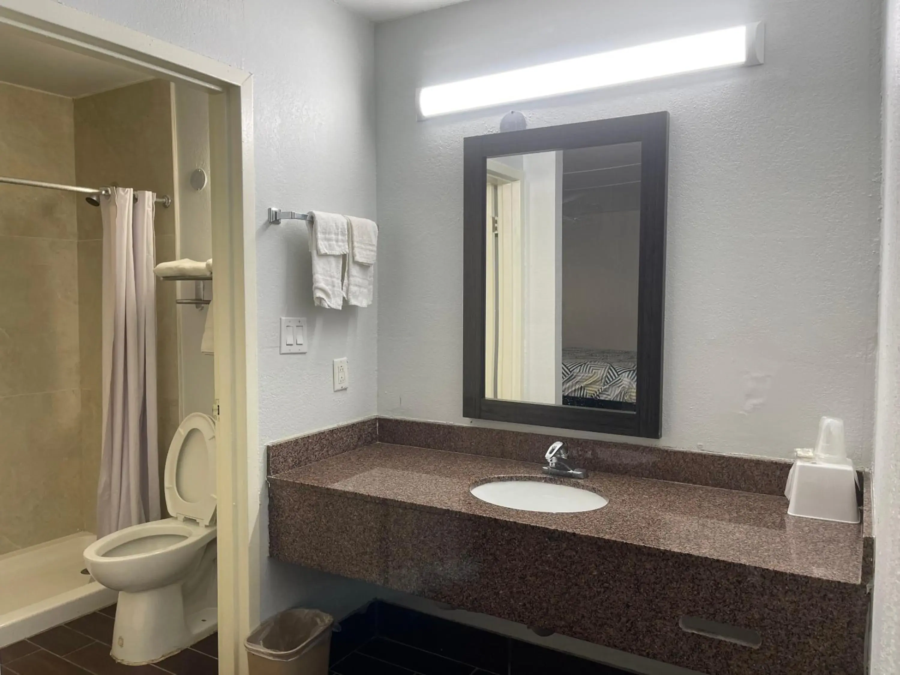 Bathroom in Motel 6 Stockbridge GA Hwy 138 W