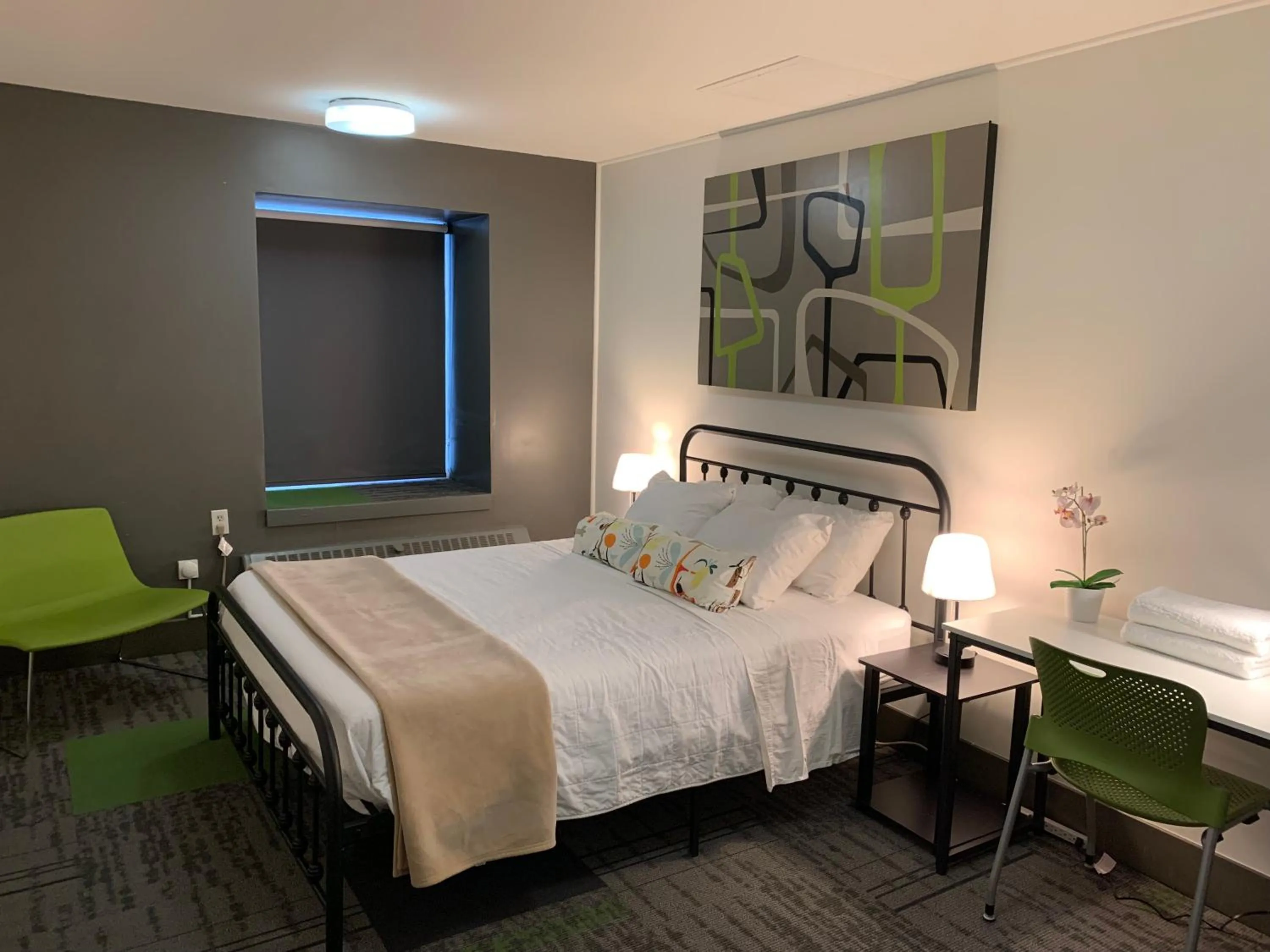 Bed in HI Calgary City Centre - Hostel