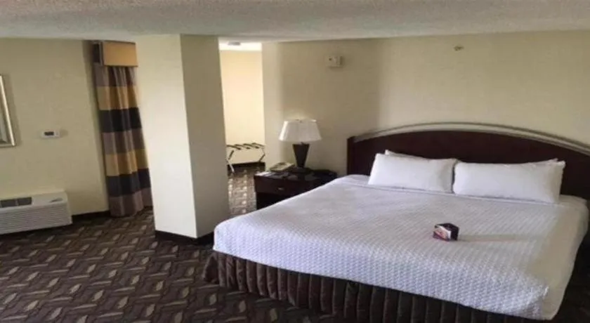 Bed in Radisson Hotel Austin - University