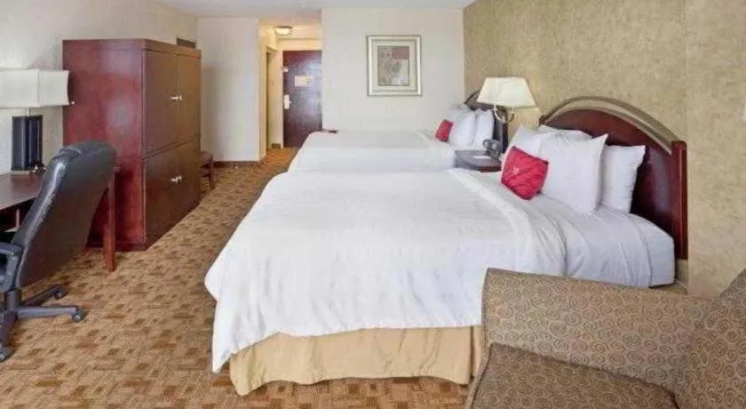 Bed in Radisson Hotel Austin - University