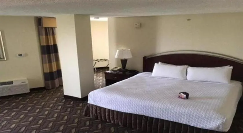 Bed in Radisson Hotel Austin - University