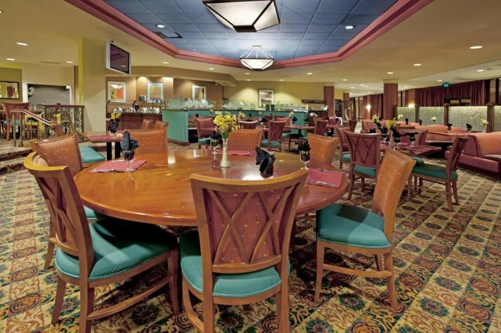 Radisson Hotel Austin - University