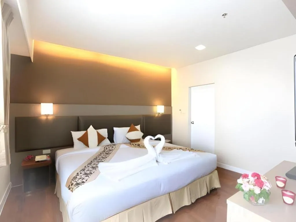 Bed in J Town serviced Apartments&hotel