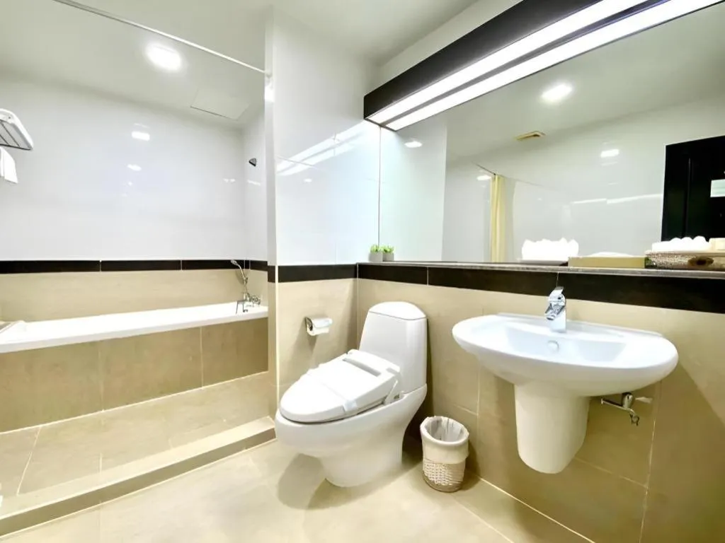 J Town serviced Apartments&hotel