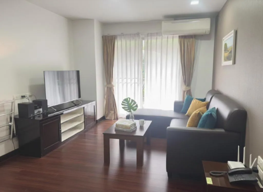 J Town serviced Apartments&hotel