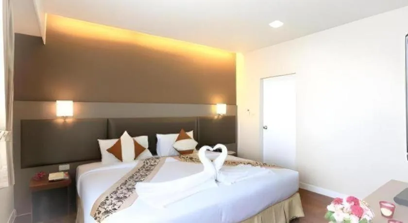 Bed in J Town serviced Apartments&hotel