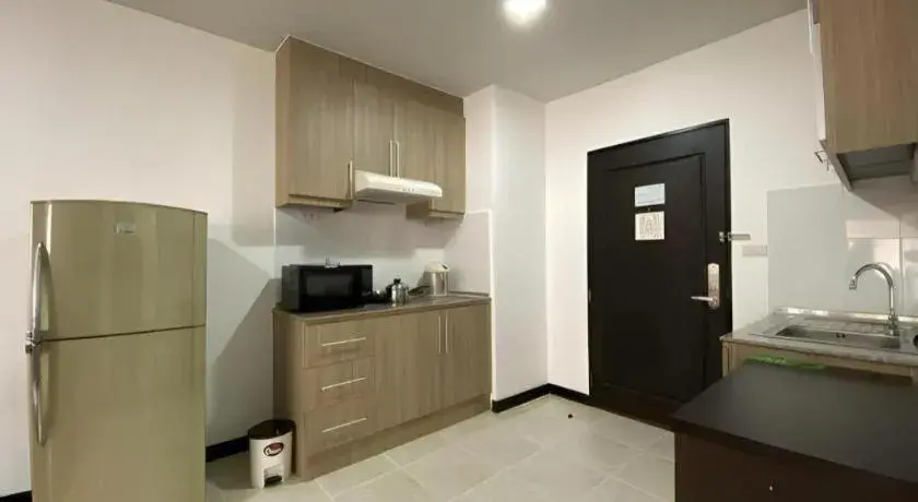 J Town serviced Apartments&hotel J Town serviced Apartments&hotel