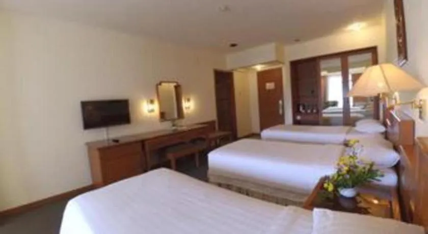 Bed in Purnama Hotel