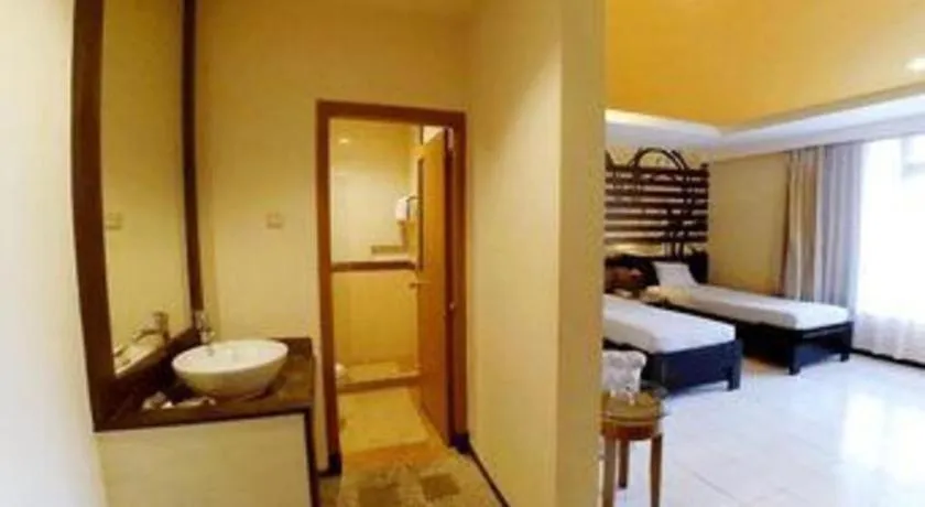 Bed in Purnama Hotel