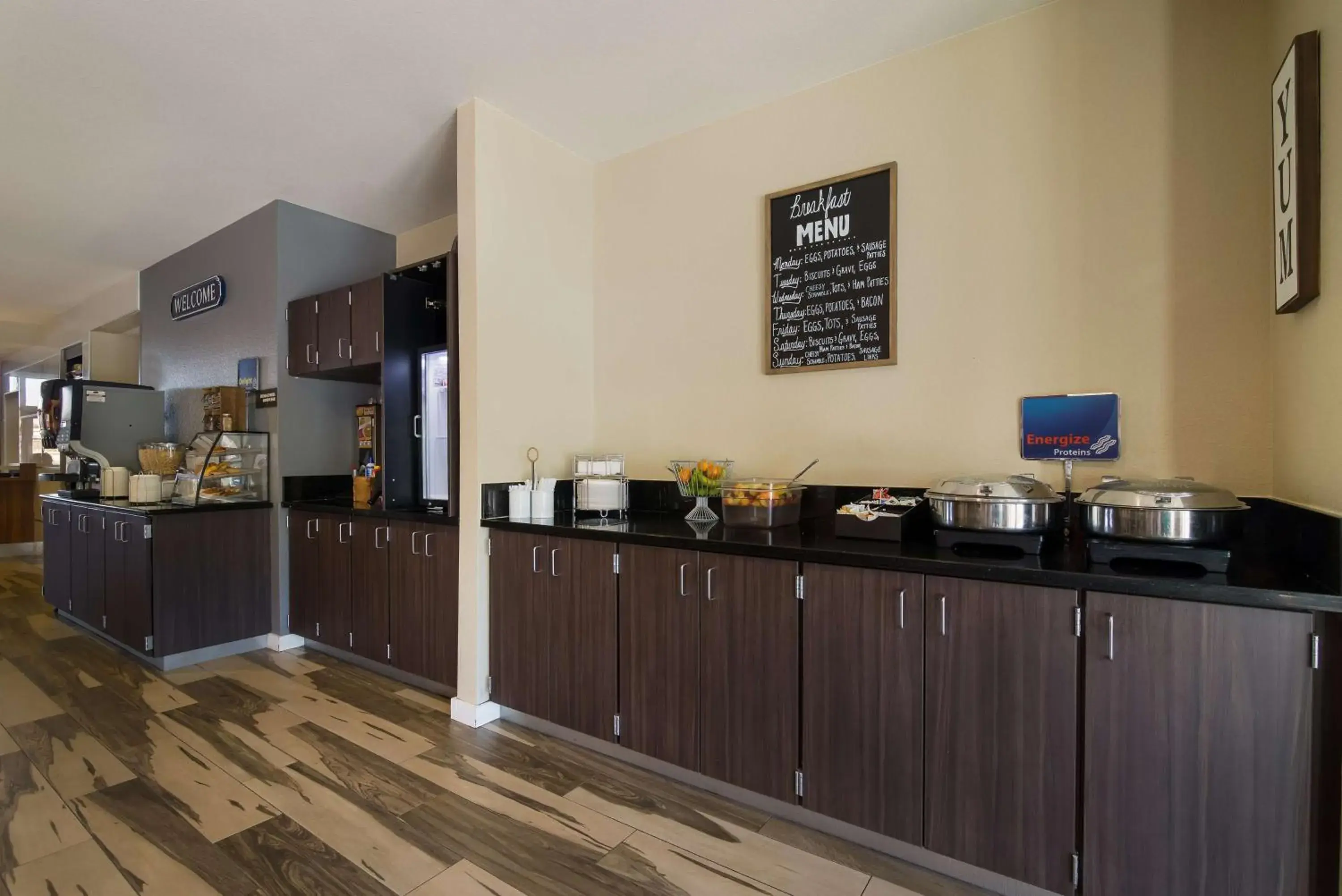 Restaurant/places to eat in Best Western Roosevelt Place Restaurant/places to eat in Best Western Roosevelt Place