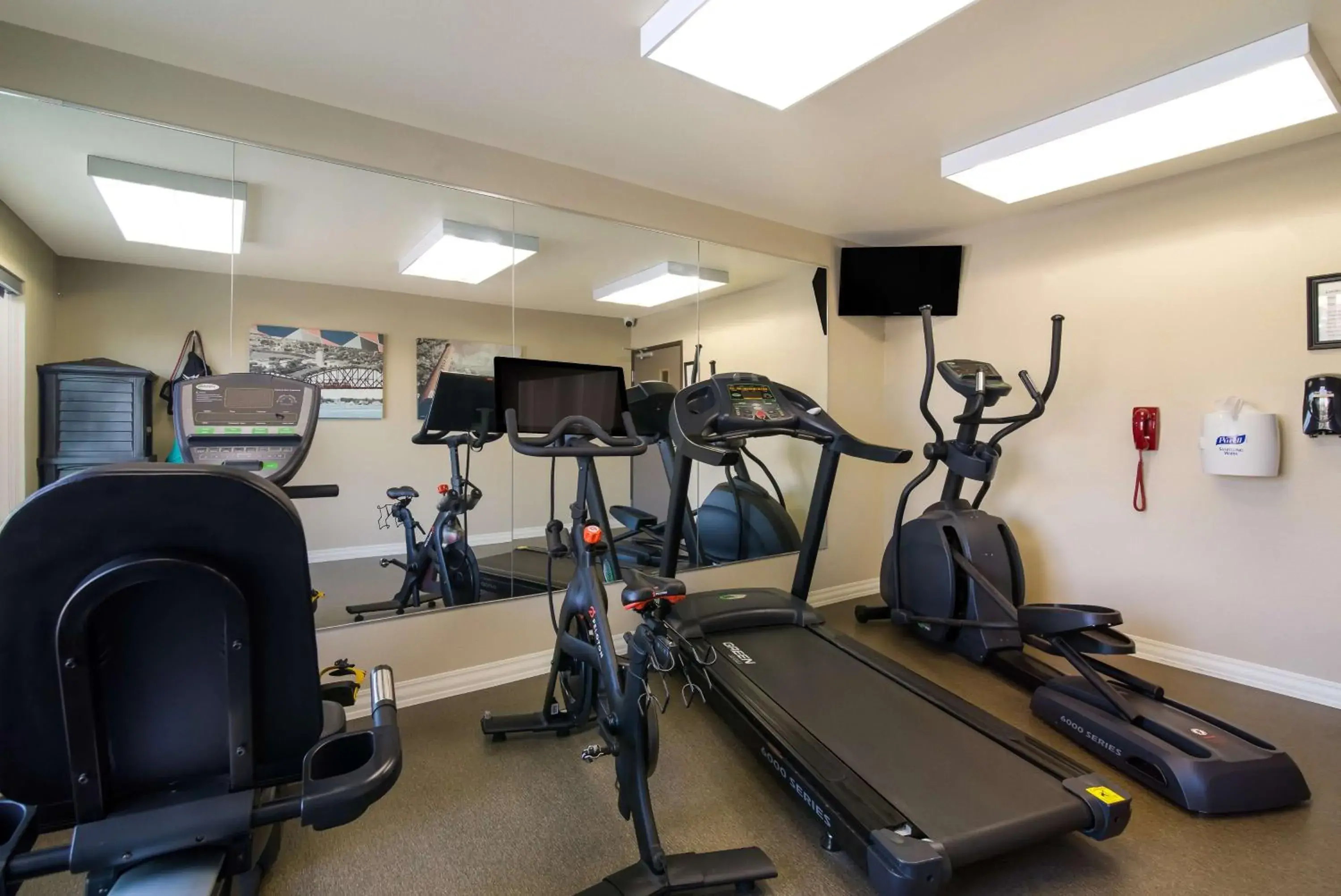Fitness centre/facilities in Best Western Roosevelt Place Fitness centre/facilities in Best Western Roosevelt Place